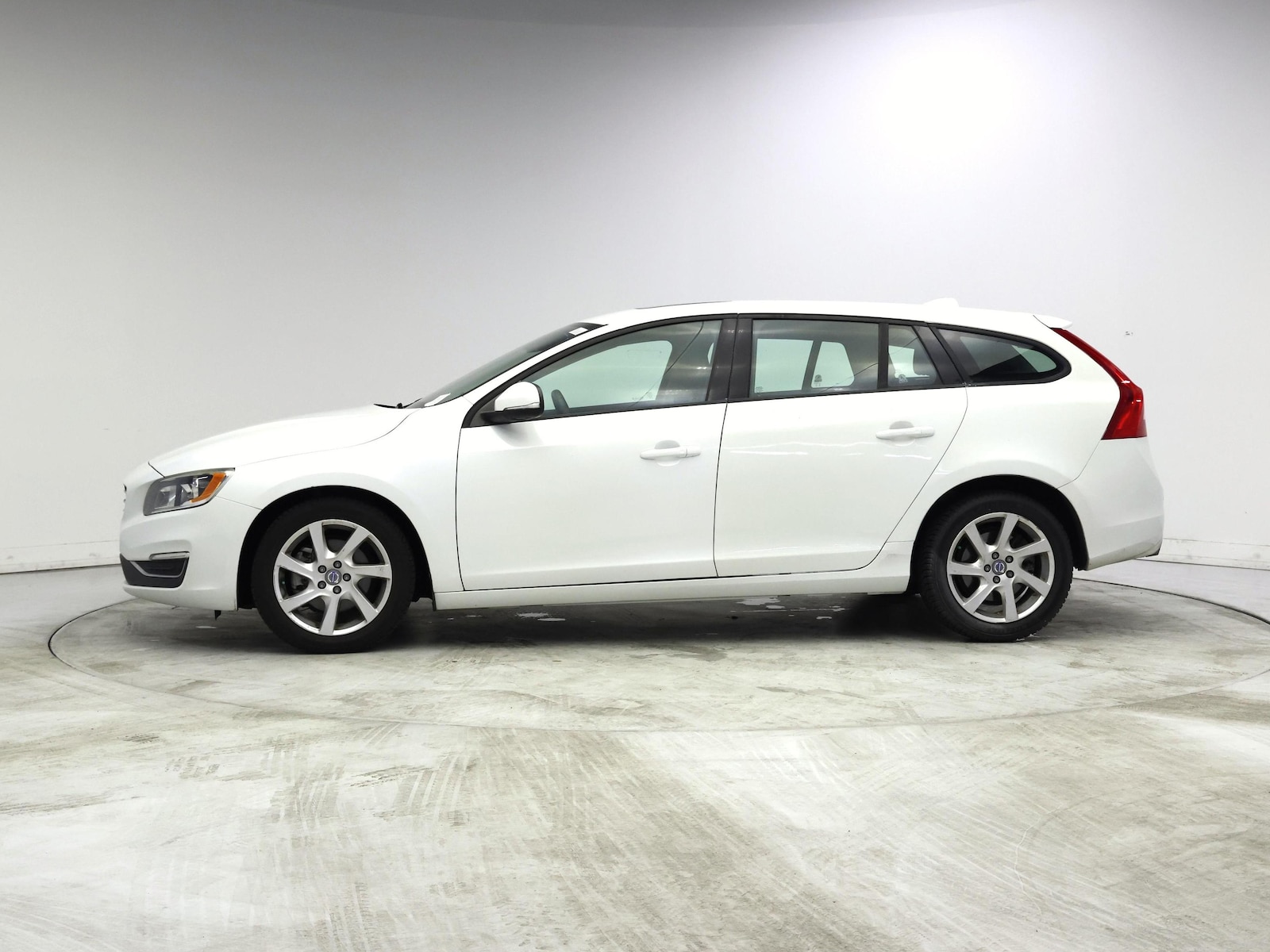 2015 Volvo V60 Base - Photo 4