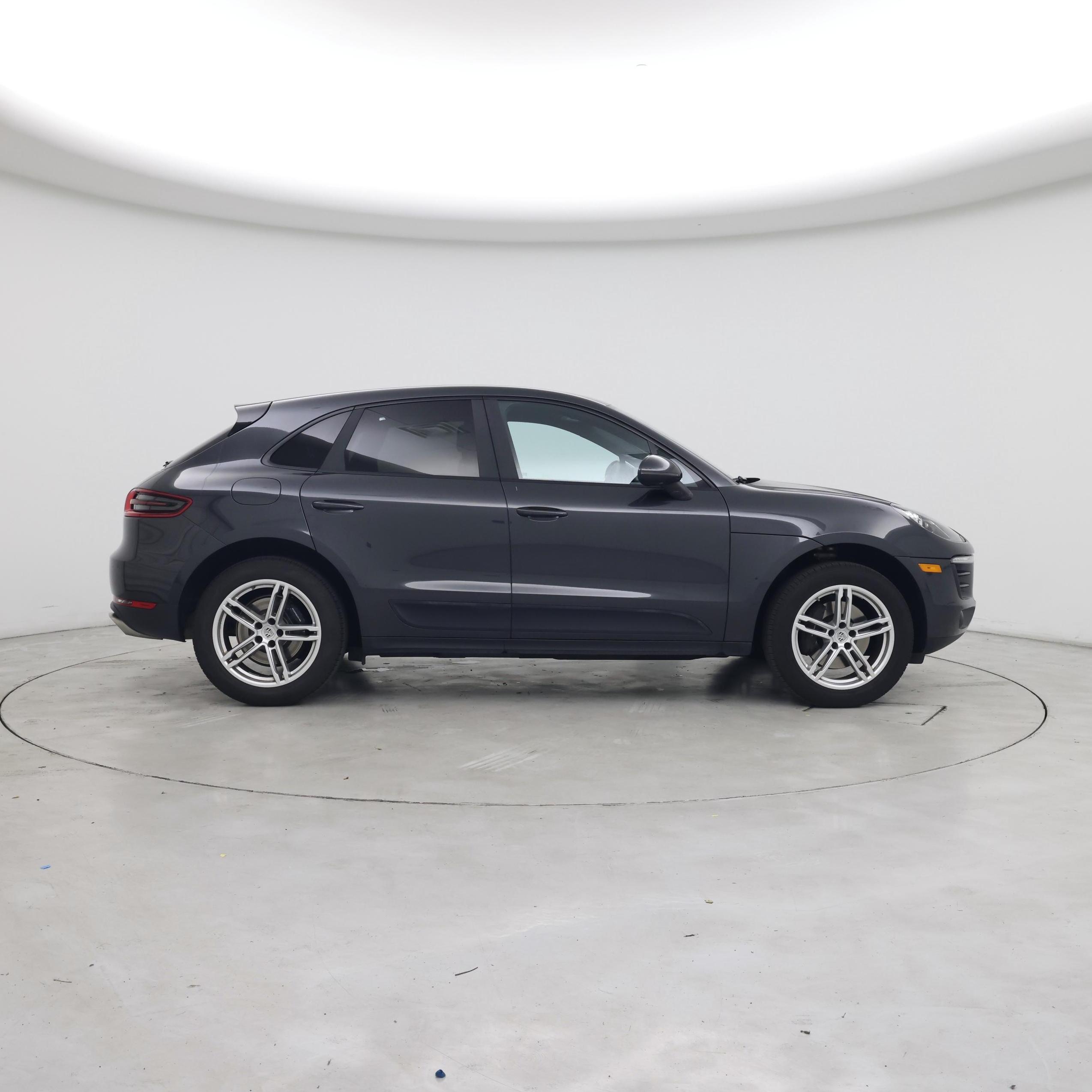 Thumbnail: 2018 Porsche Macan - 7