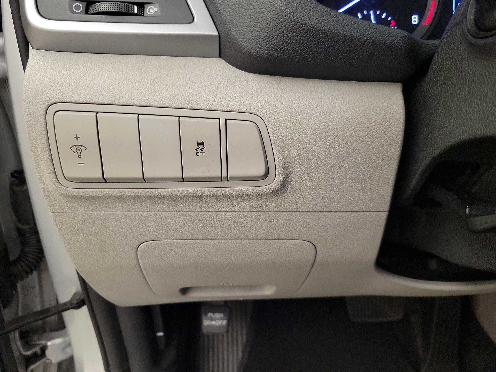 Thumbnail: 2018 Hyundai Tucson - 11