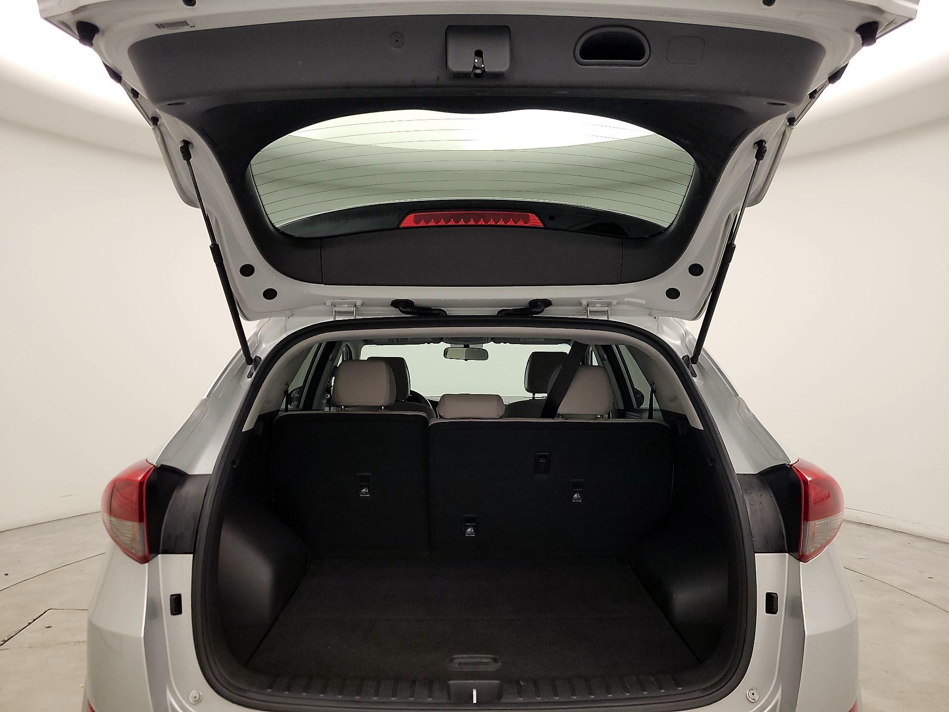 Thumbnail: 2018 Hyundai Tucson - 18