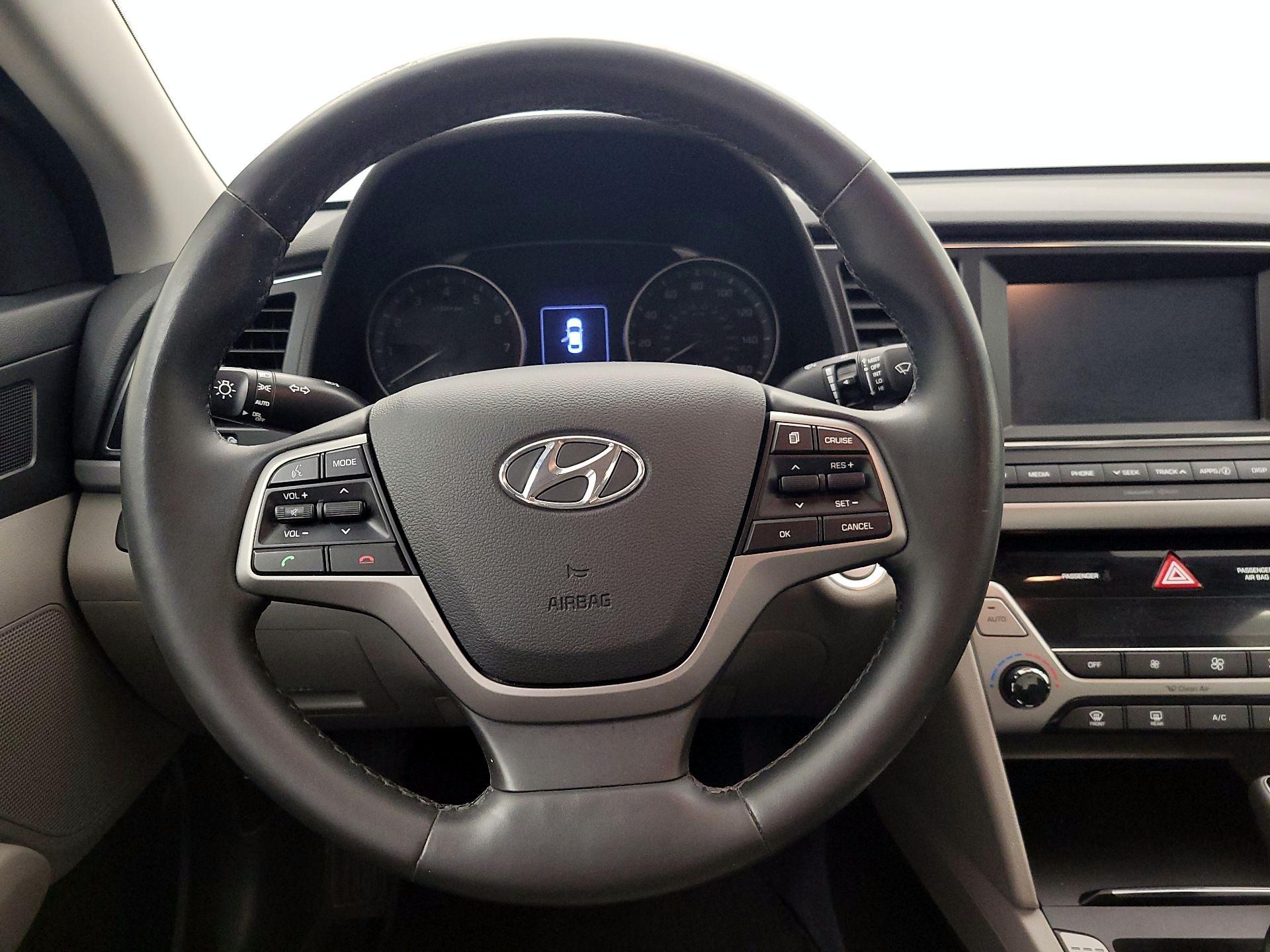 Thumbnail: 2017 Hyundai Elantra - 10