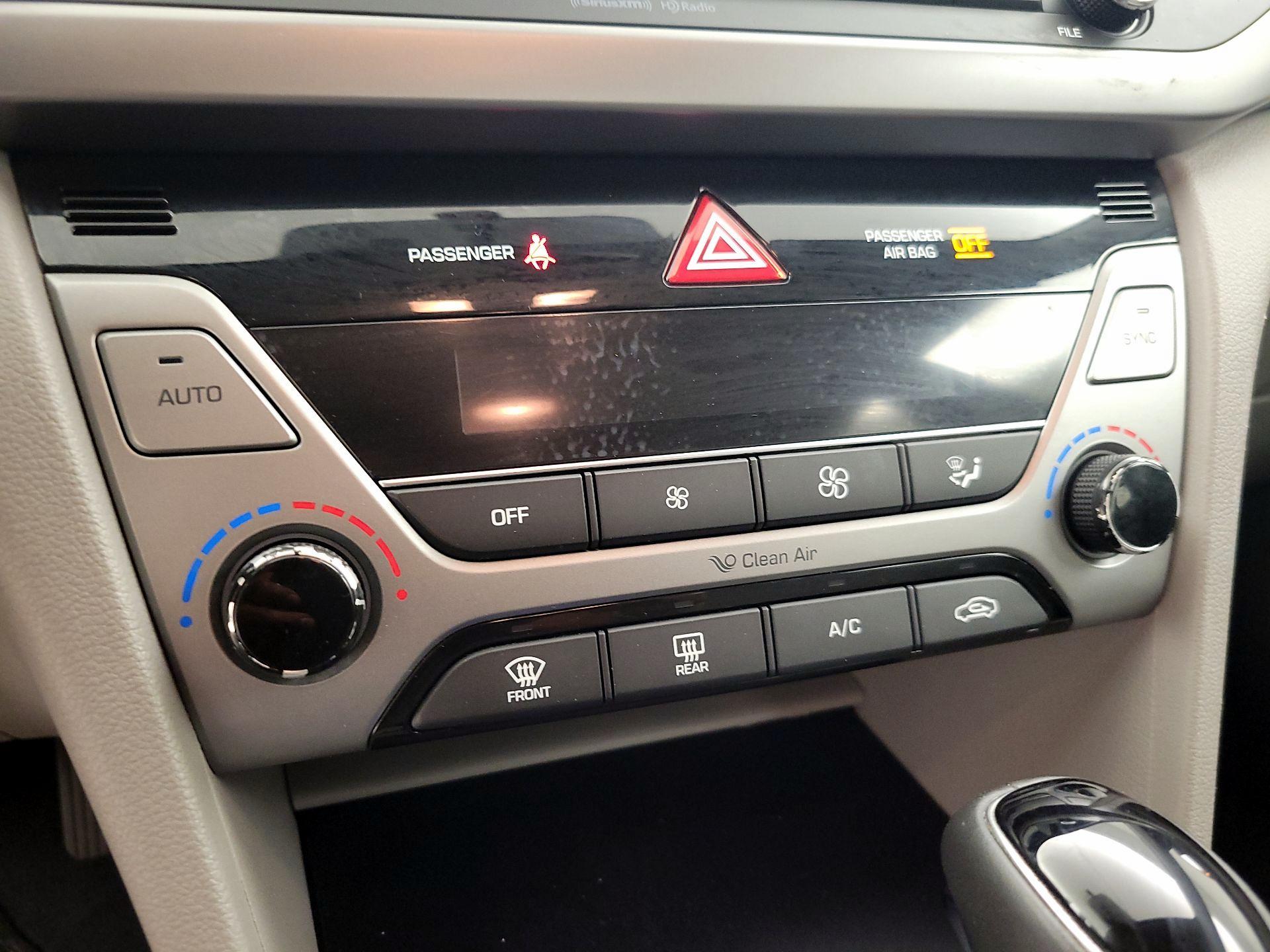 Thumbnail: 2017 Hyundai Elantra - 16