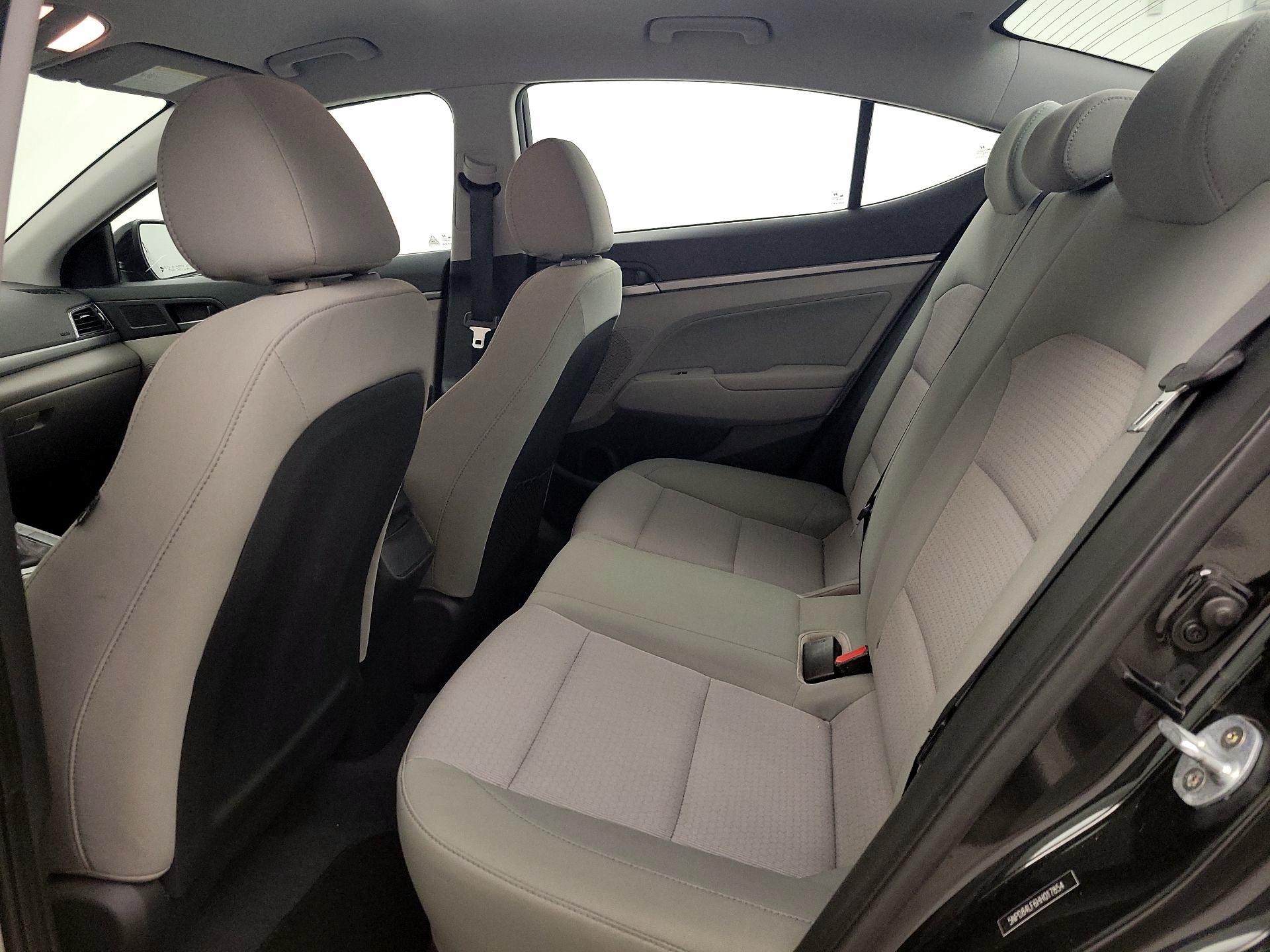 Thumbnail: 2017 Hyundai Elantra - 19