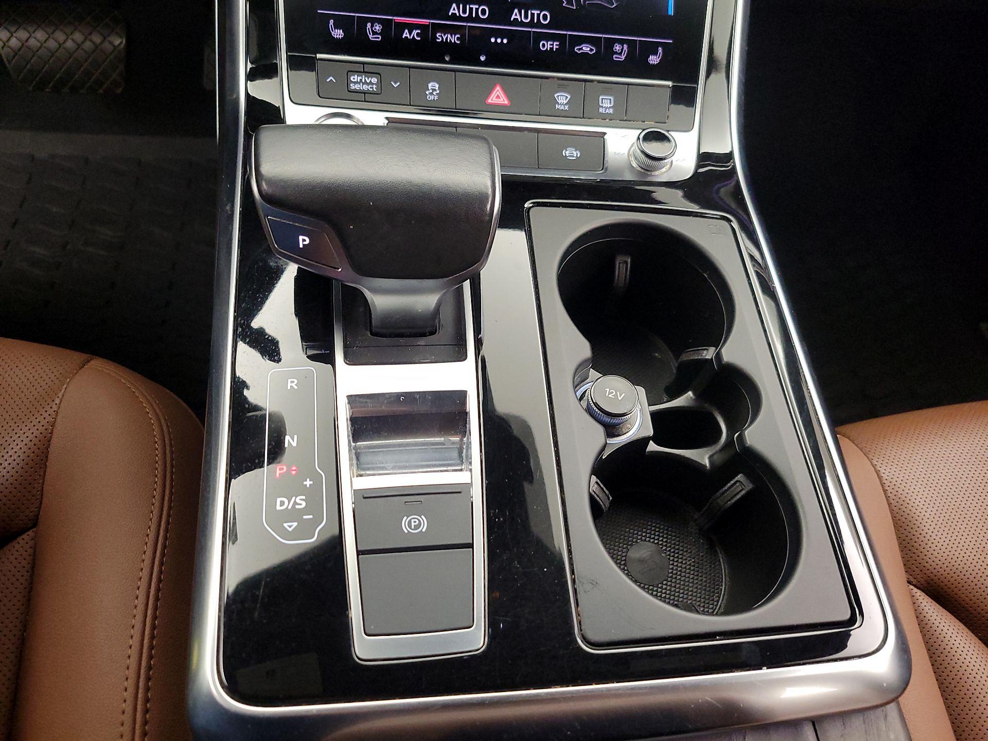 Thumbnail: 2019 Audi Q8 - 17