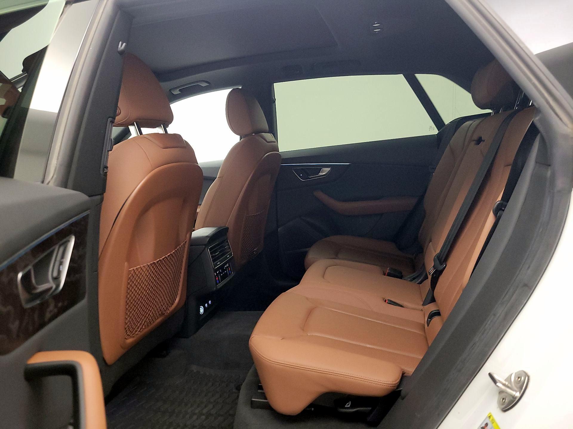 Thumbnail: 2019 Audi Q8 - 19