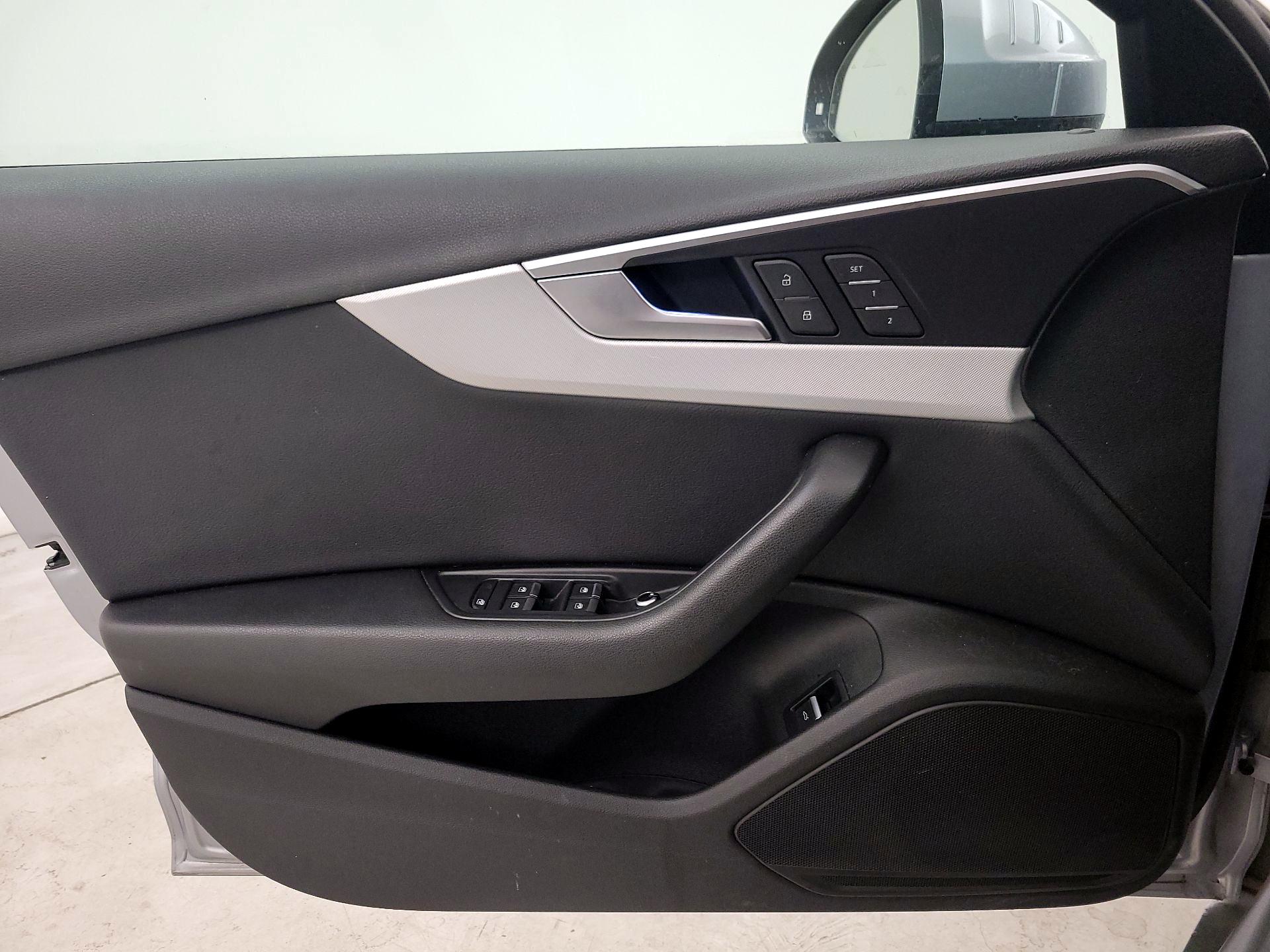 Thumbnail: 2017 Audi A4 - 12