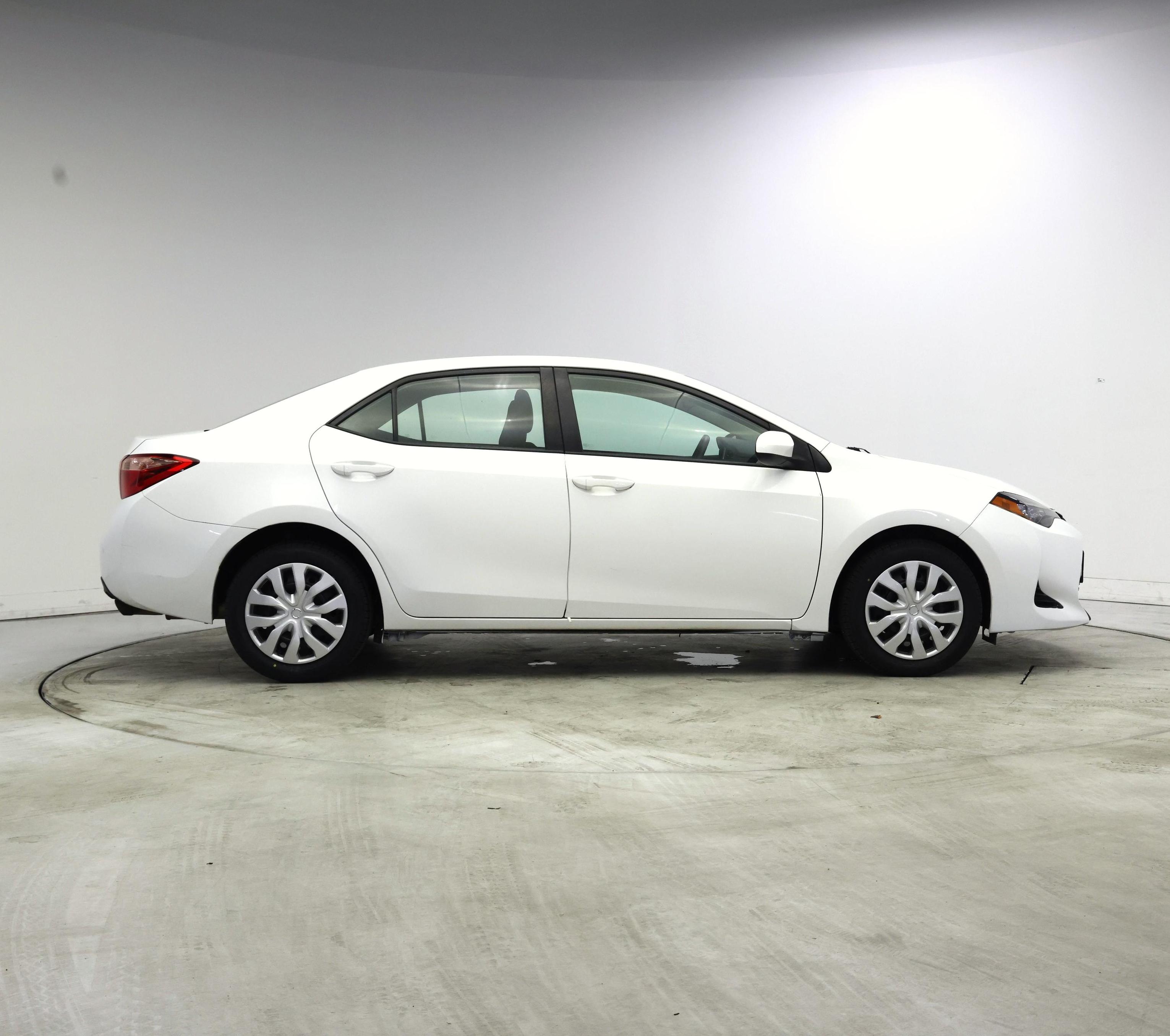 Thumbnail: 2017 Toyota Corolla - 7