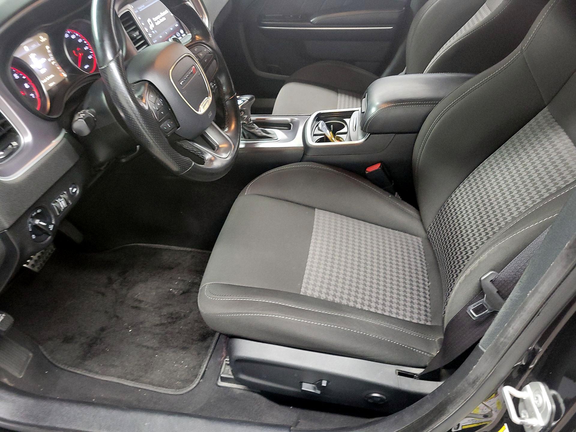 Thumbnail: 2020 Dodge Charger - 11