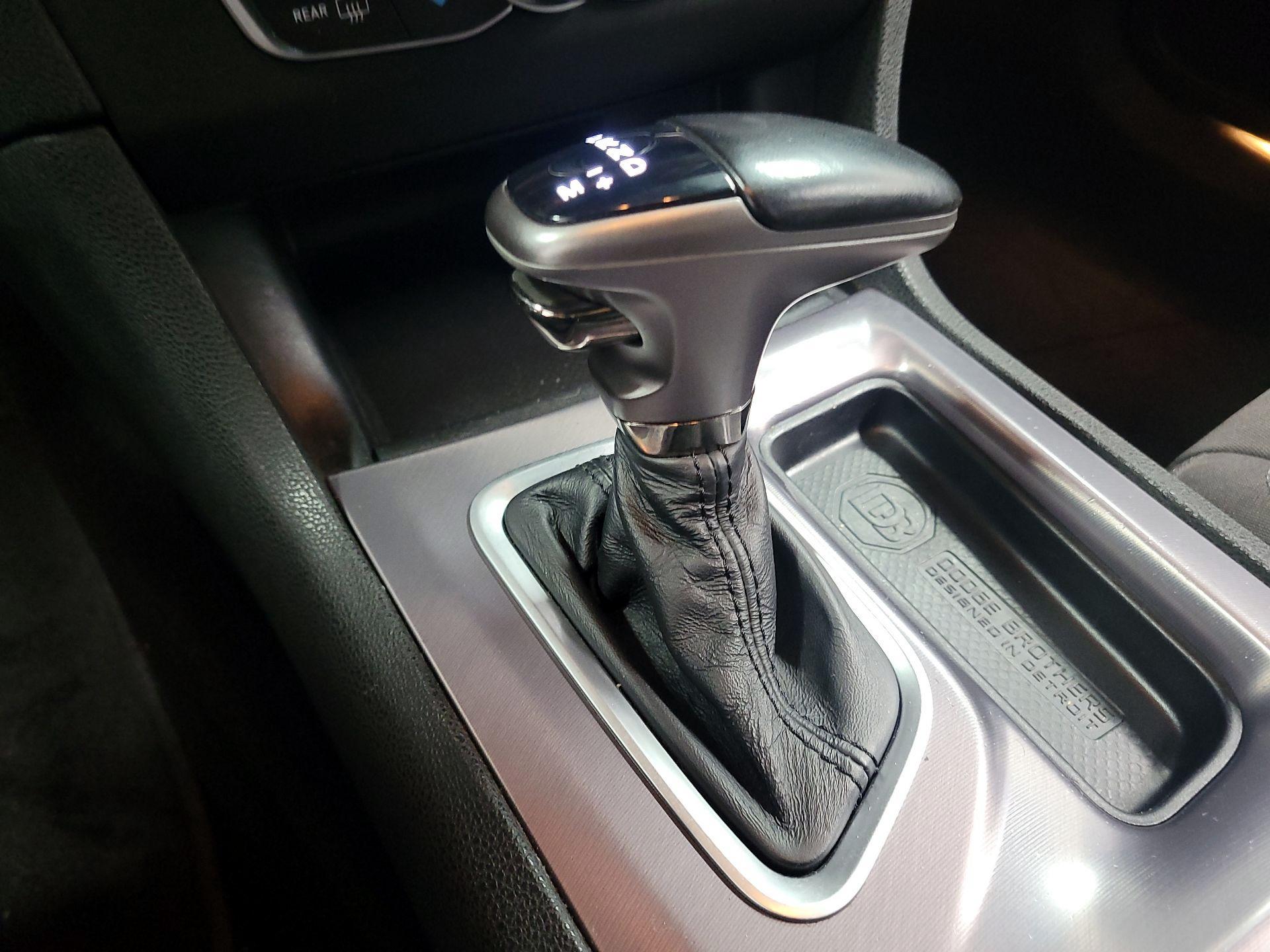 Thumbnail: 2020 Dodge Charger - 15