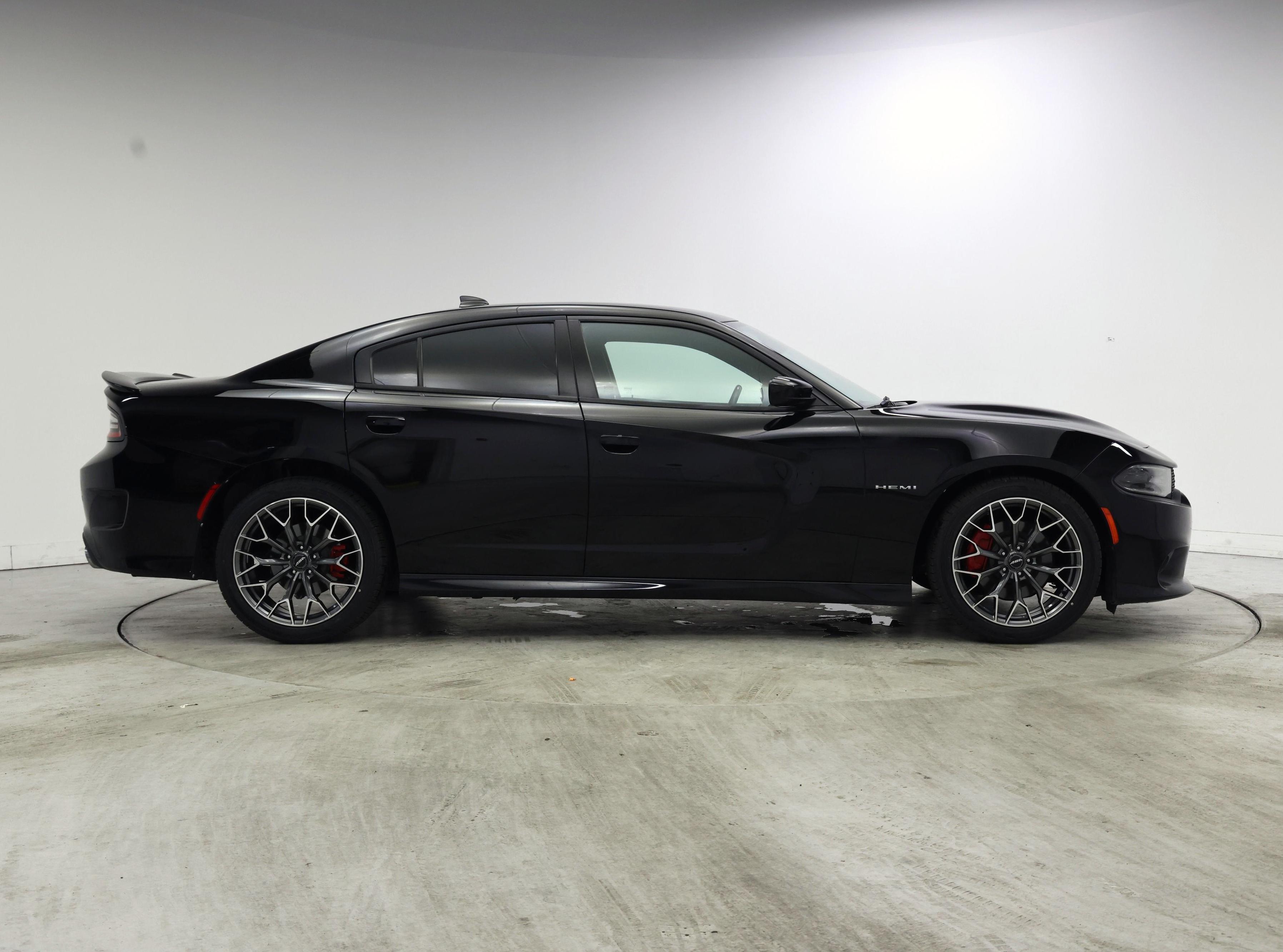 Thumbnail: 2020 Dodge Charger - 7