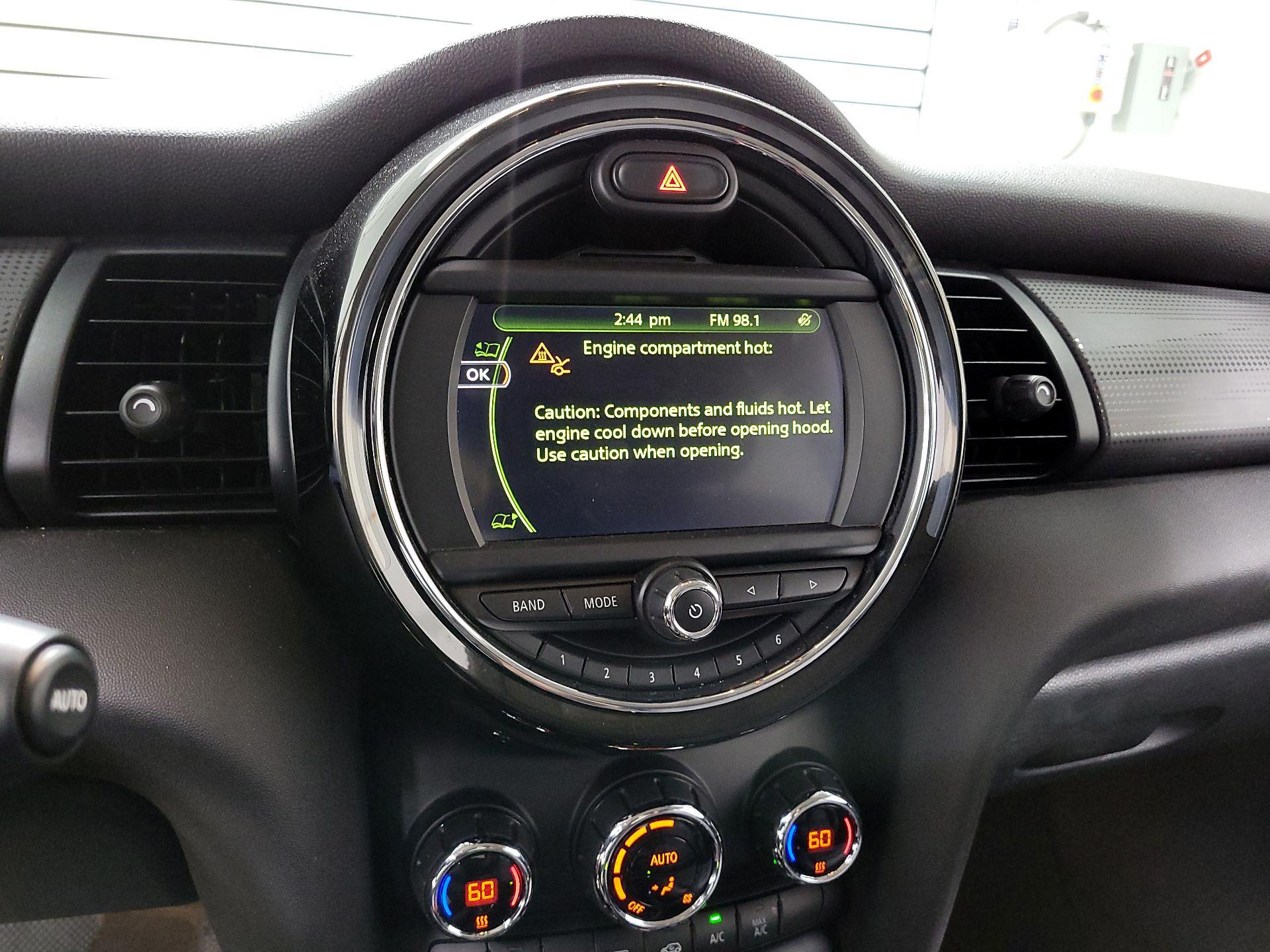 Thumbnail: 2017 MINI Cooper Hardtop - 14