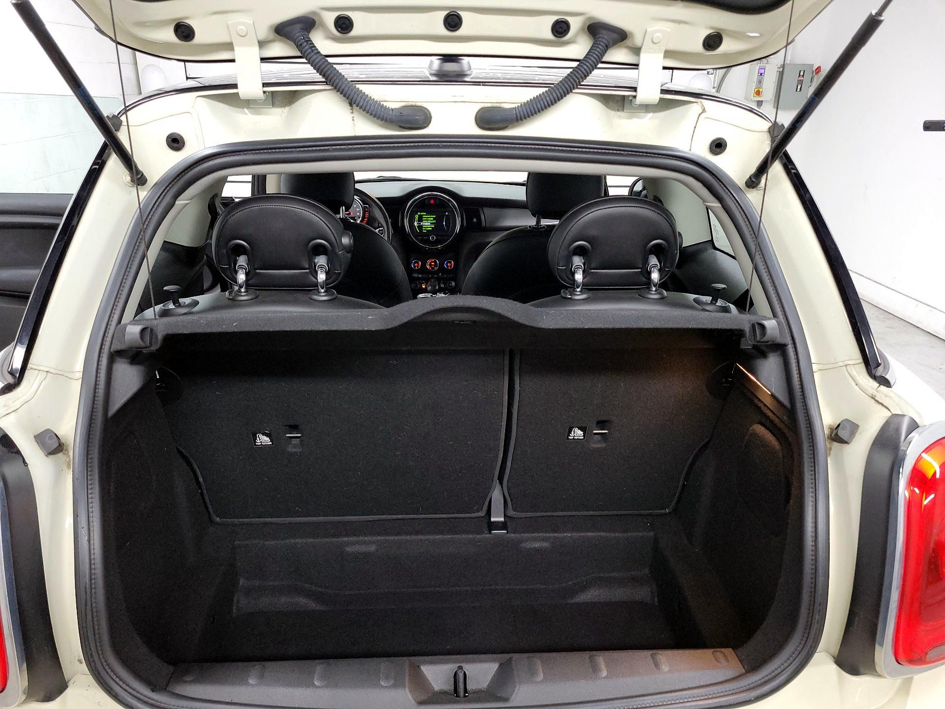 Thumbnail: 2017 MINI Cooper Hardtop - 19