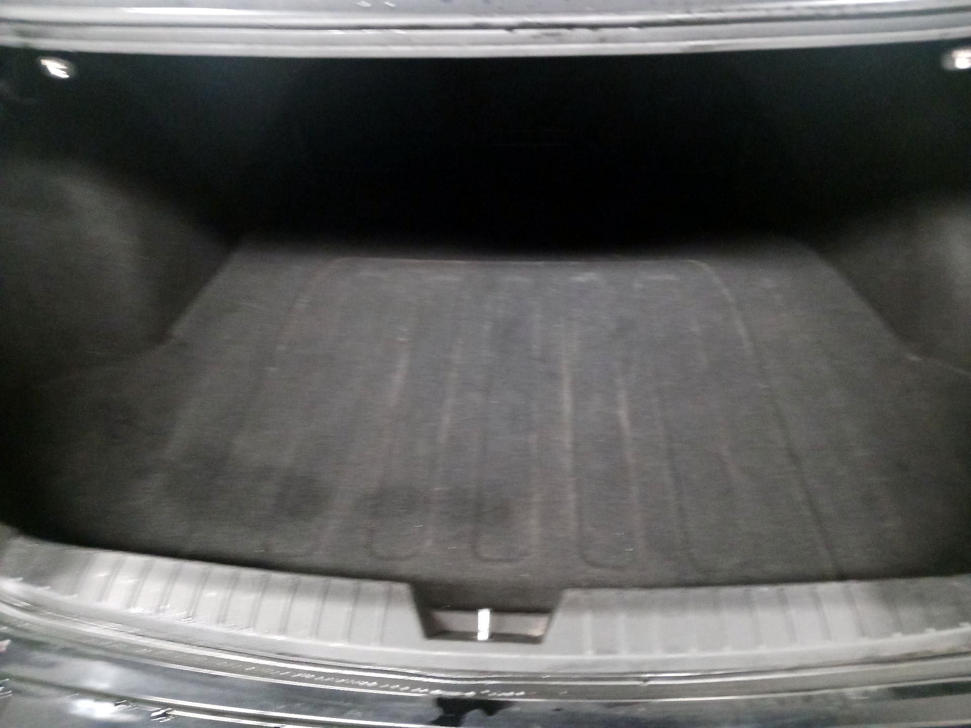 Thumbnail: 2015 Kia Optima - 16