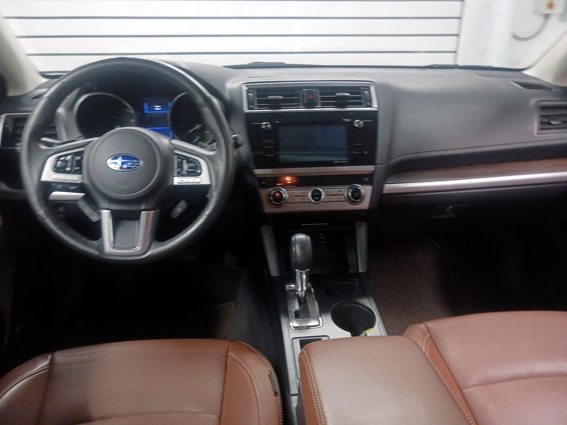 Thumbnail: 2017 Subaru Outback - 9