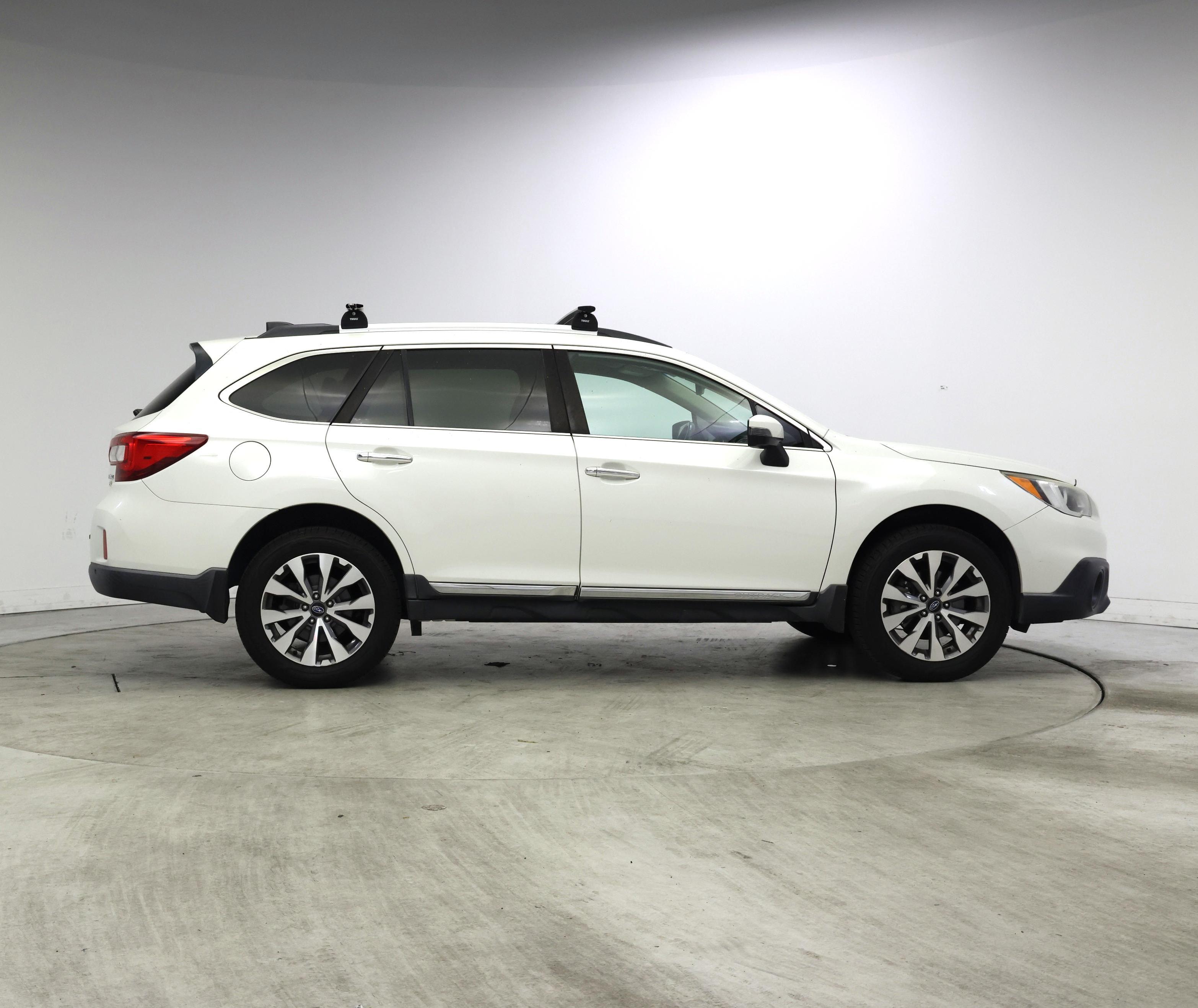 Thumbnail: 2017 Subaru Outback - 7