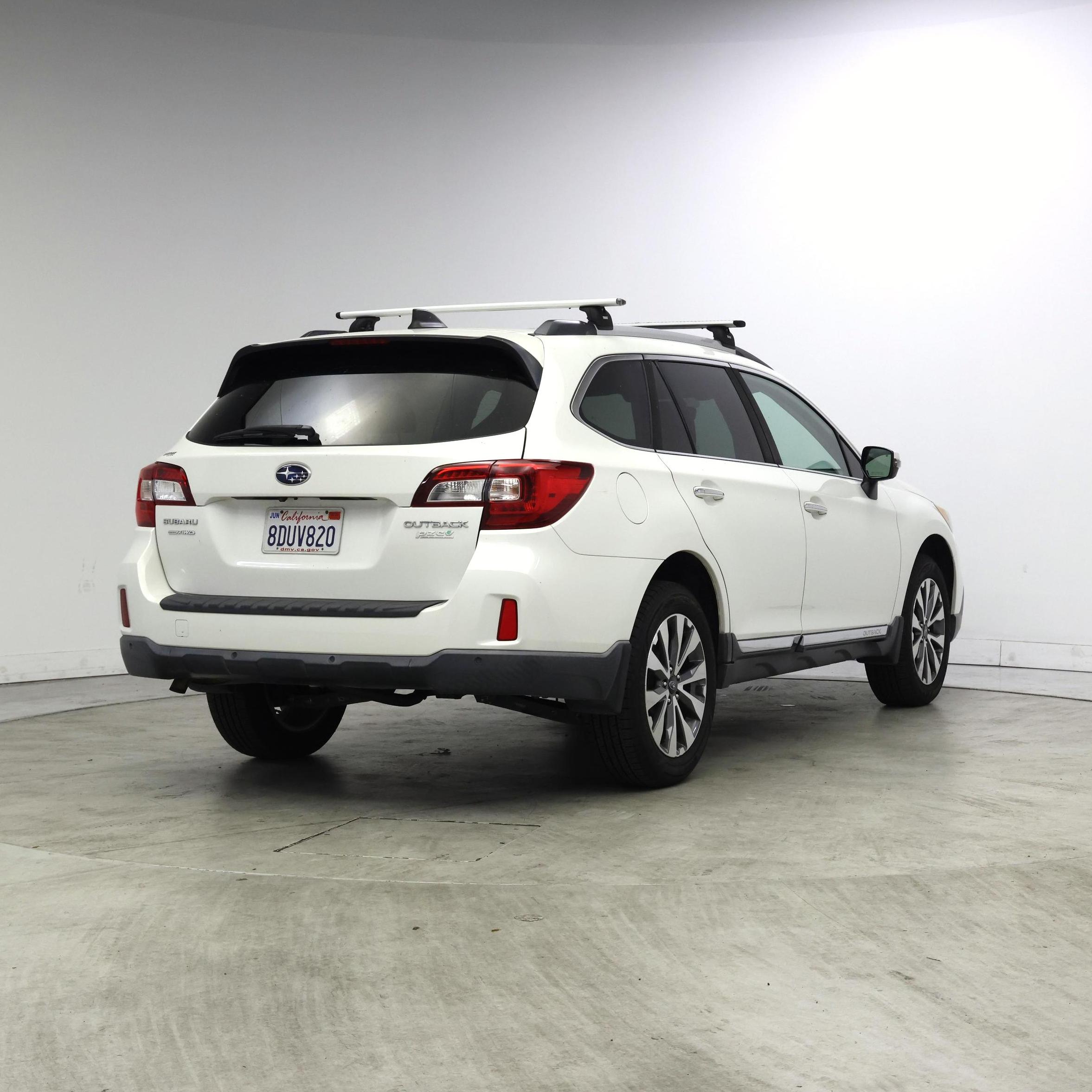 Thumbnail: 2017 Subaru Outback - 8