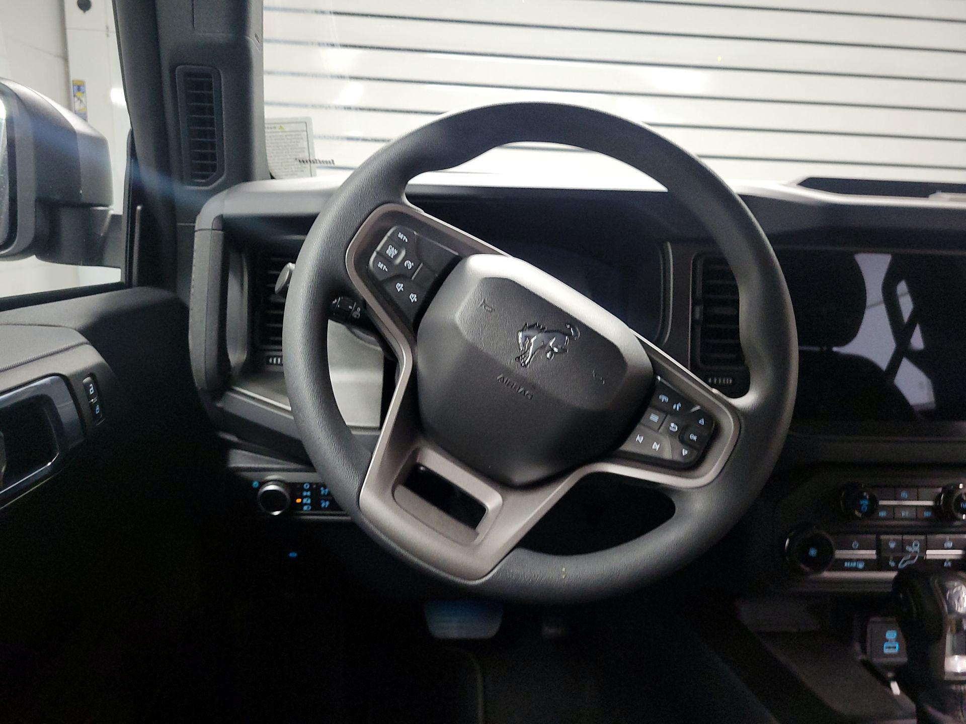 Thumbnail: 2025 Ford Bronco - 10