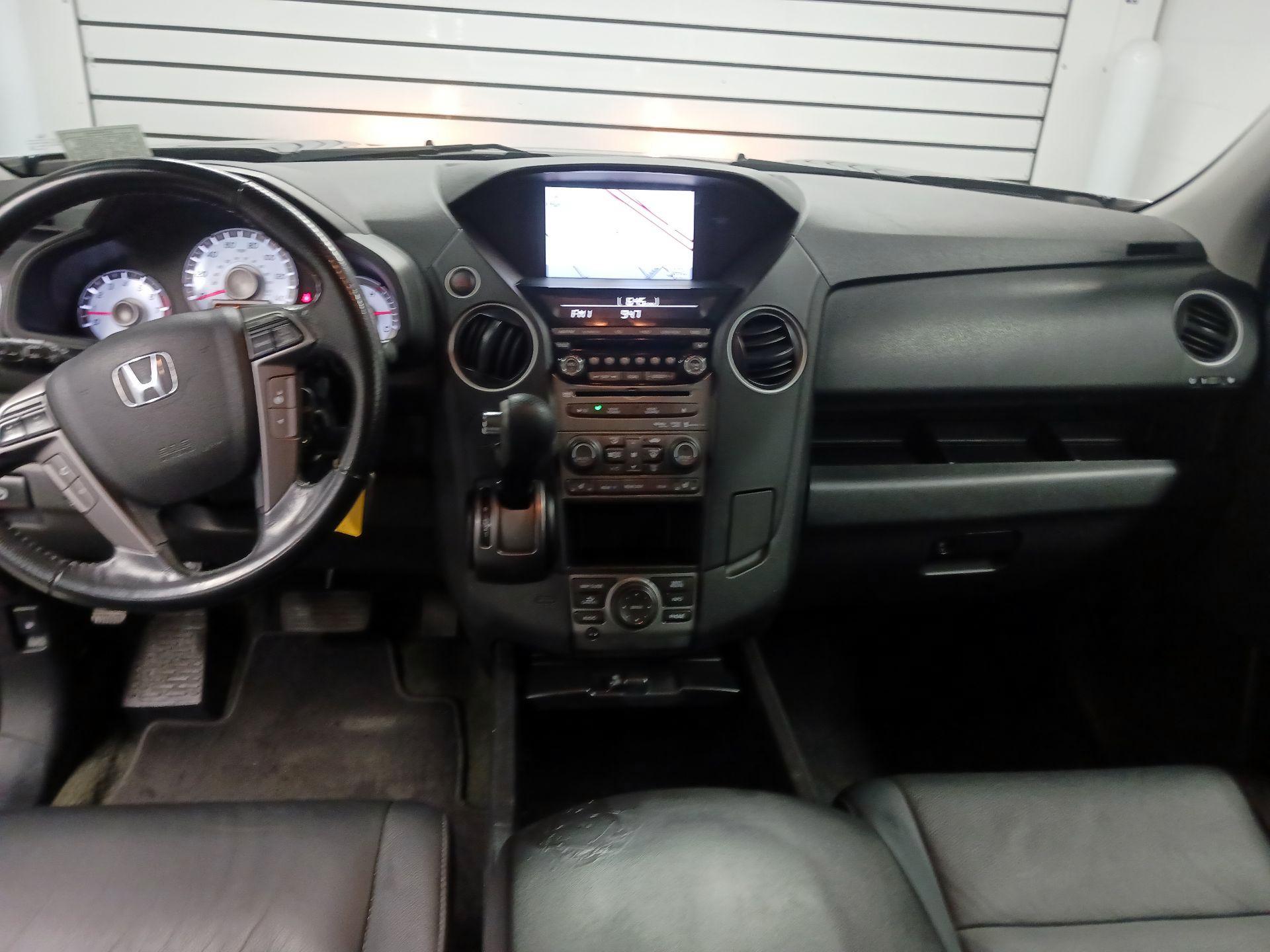 Thumbnail: 2014 Honda Pilot - 9