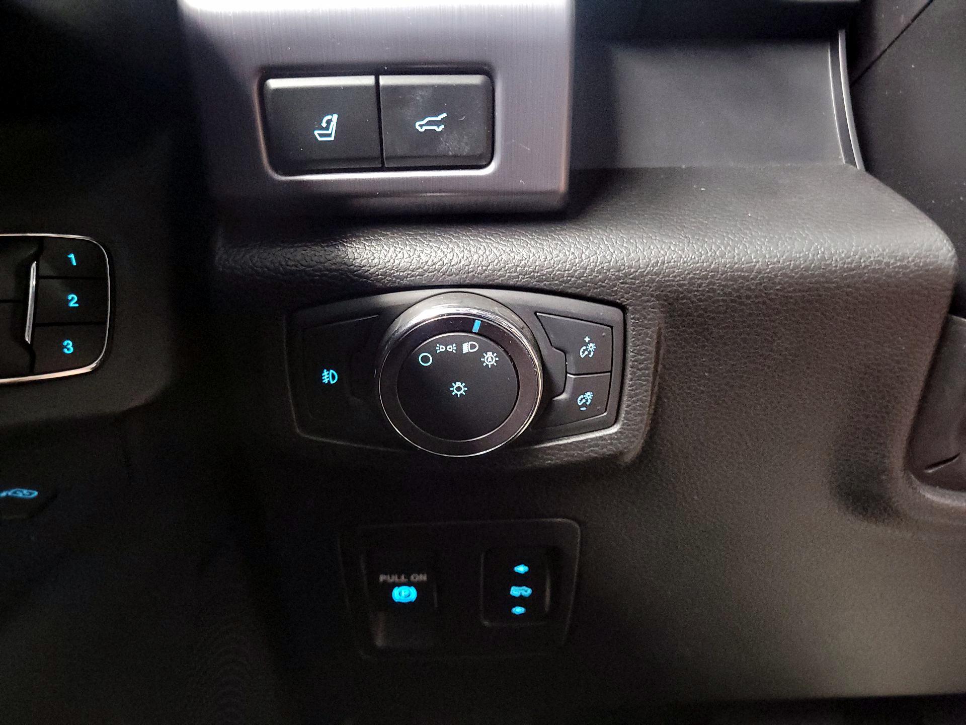 Thumbnail: 2020 Ford Expedition - 13