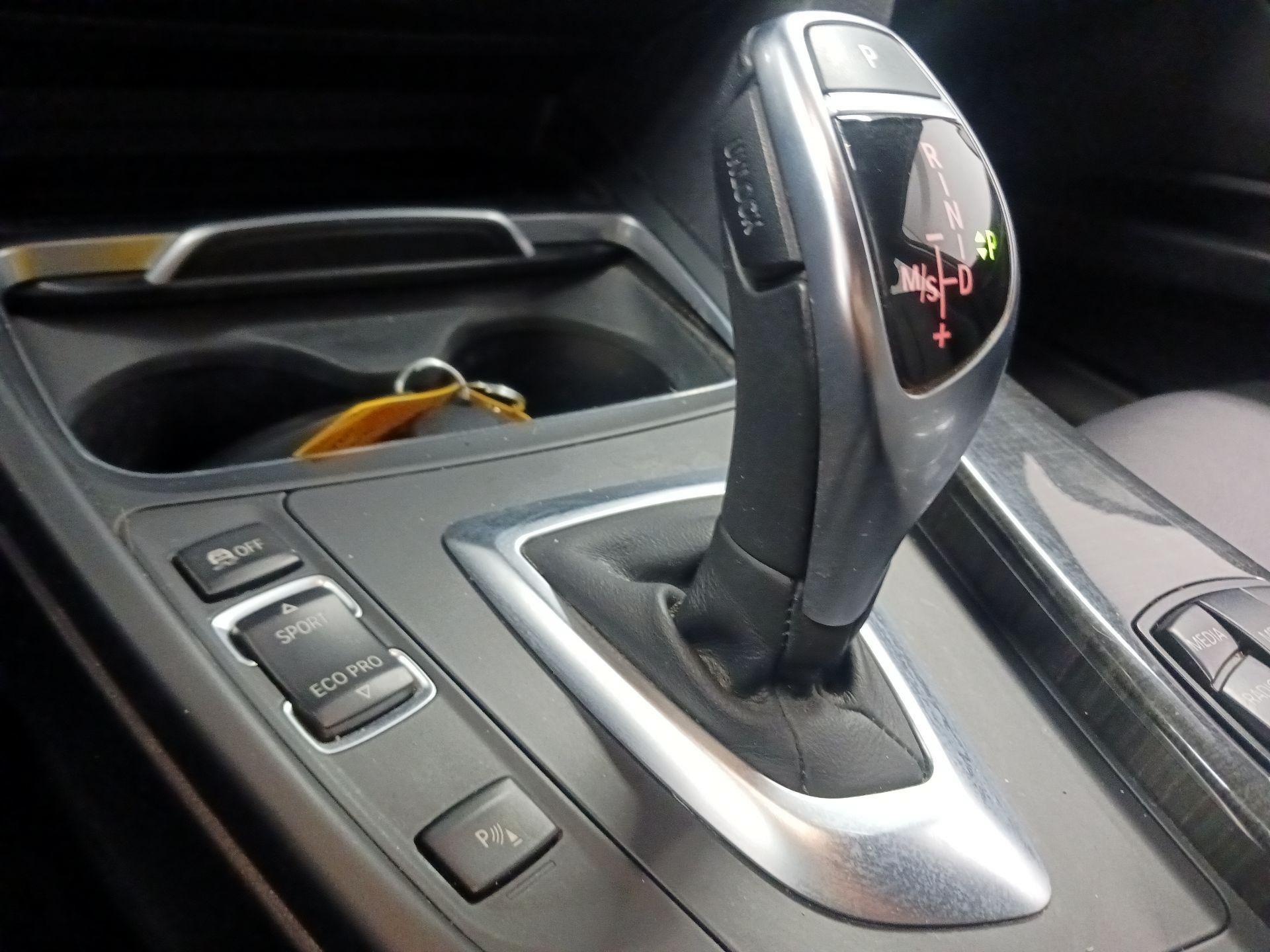 Thumbnail: 2016 BMW 3 Series - 15