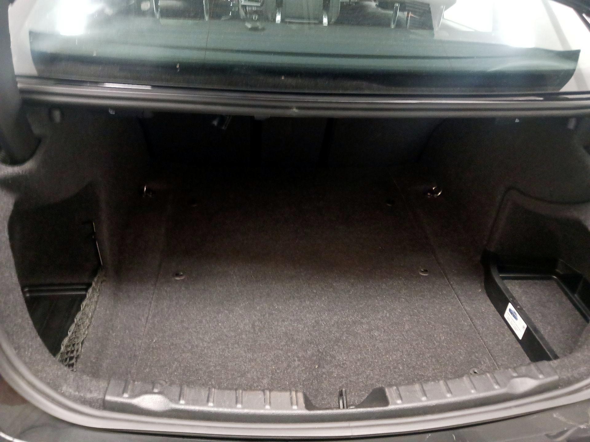 Thumbnail: 2016 BMW 3 Series - 16