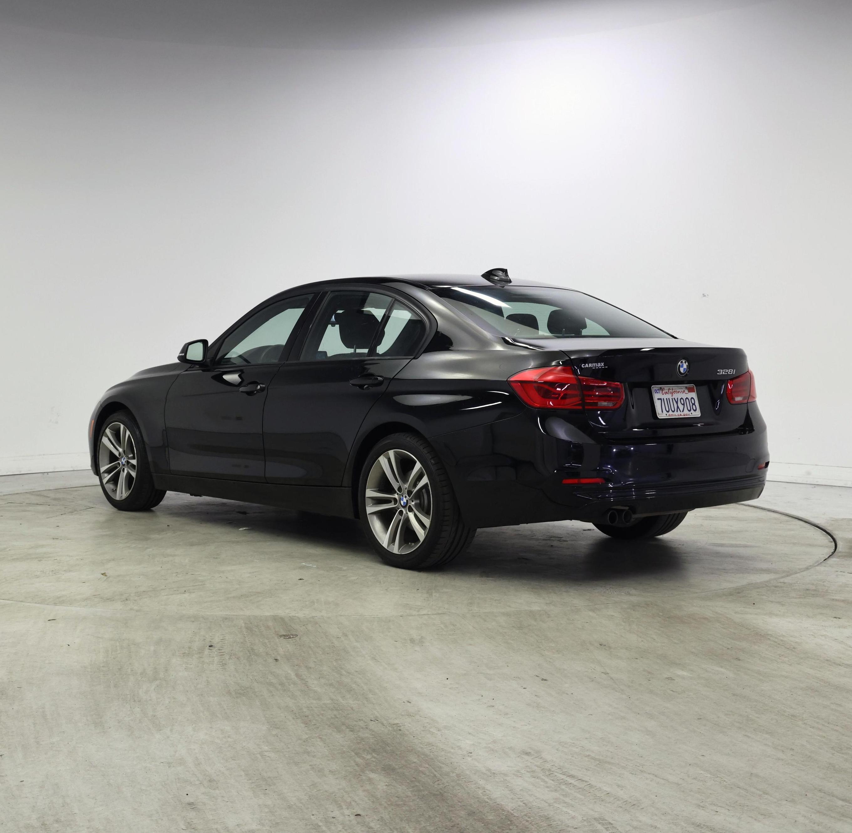 Thumbnail: 2016 BMW 3 Series - 2