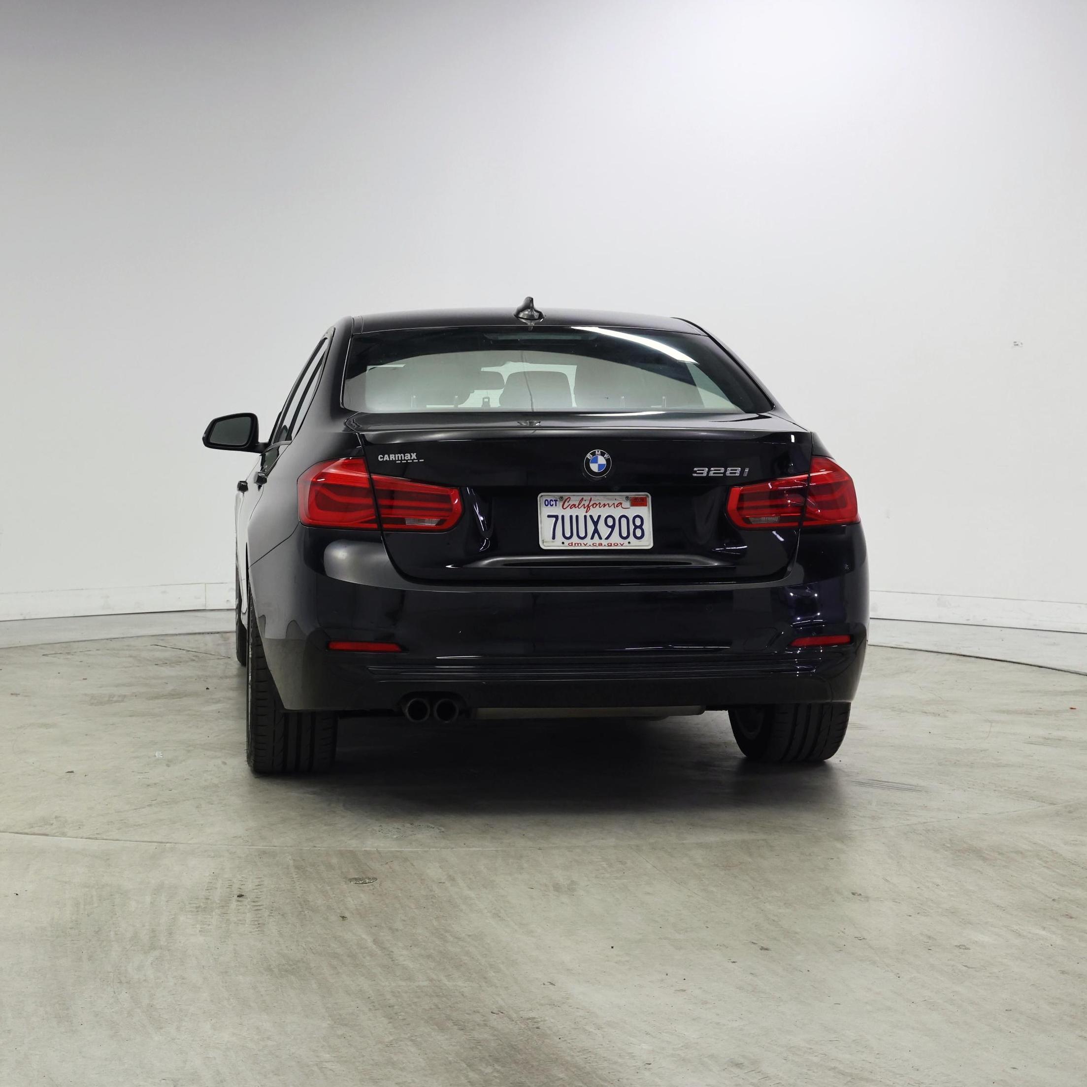 Thumbnail: 2016 BMW 3 Series - 6