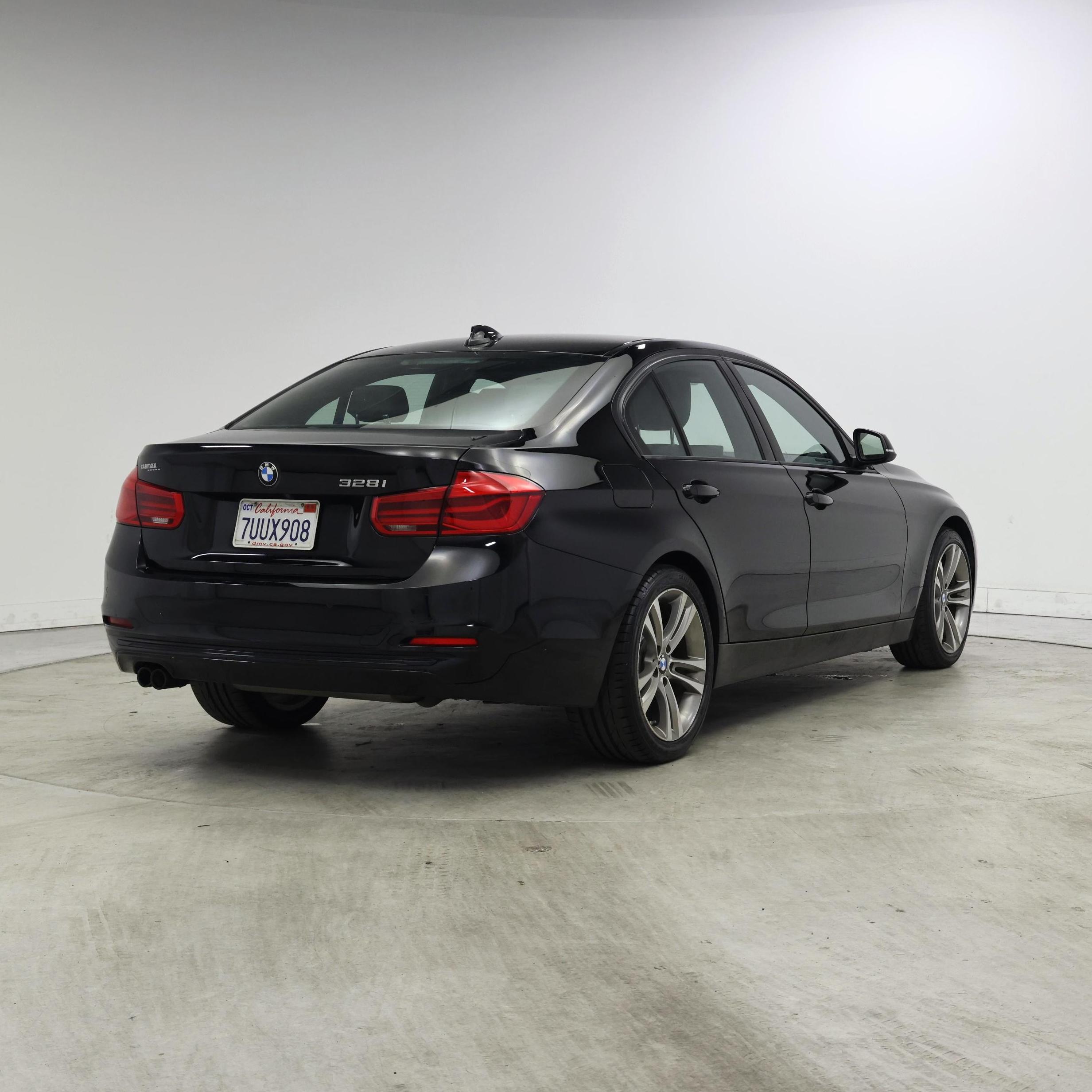 Thumbnail: 2016 BMW 3 Series - 8