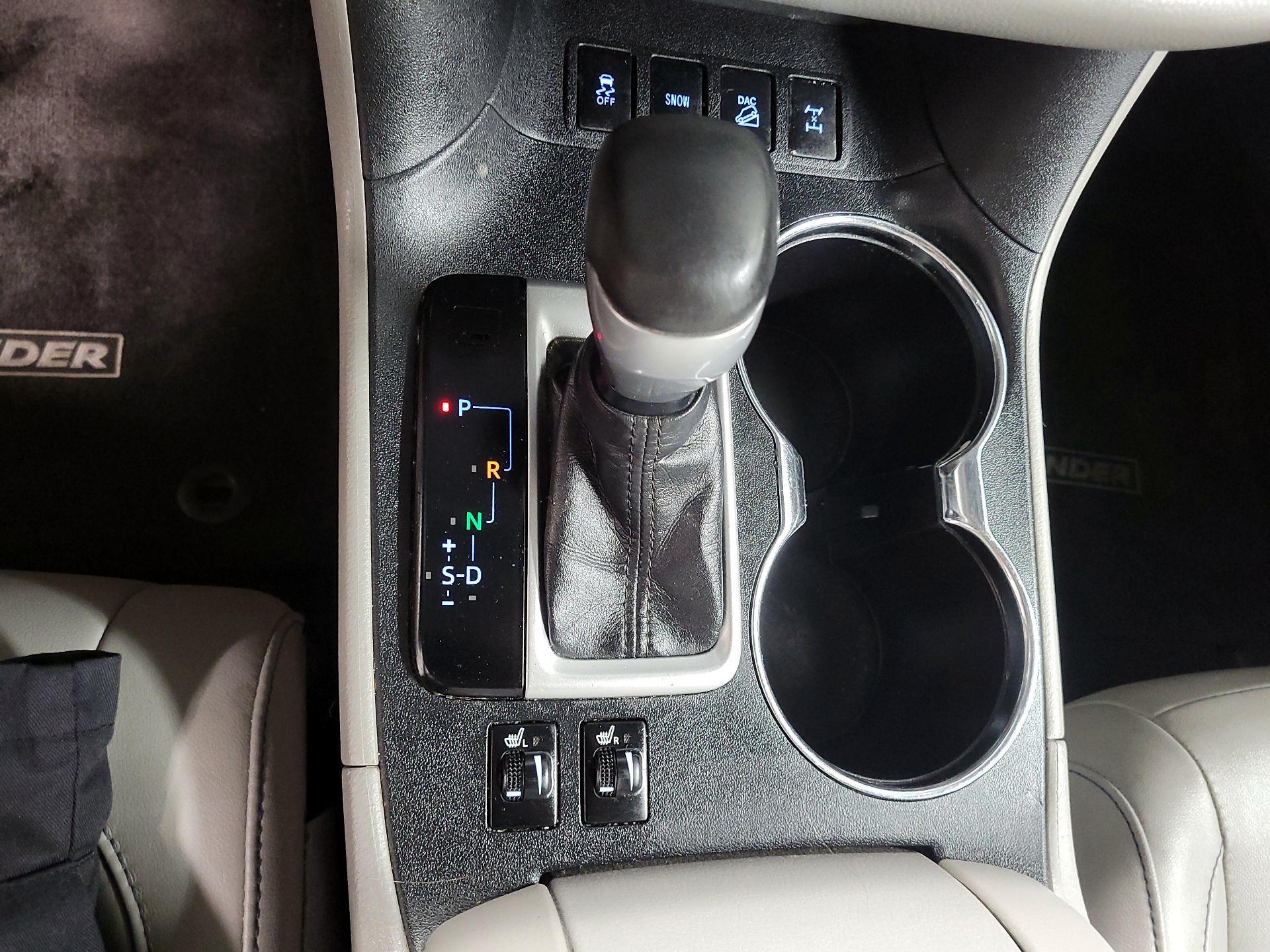 Thumbnail: 2014 Toyota Highlander - 15