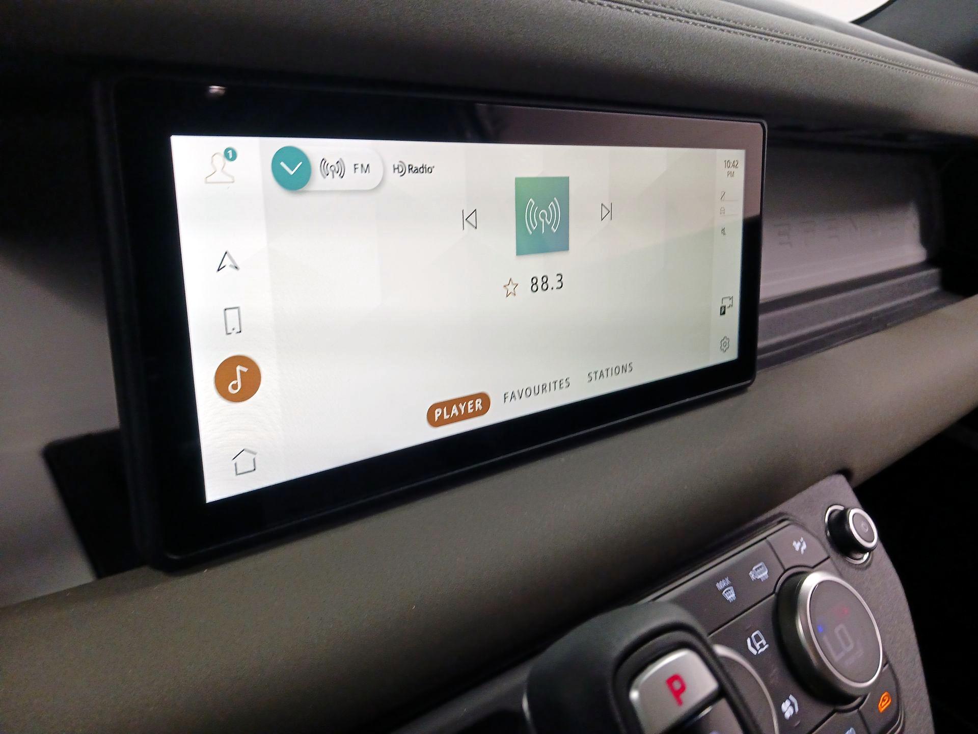 Thumbnail: 2023 Land Rover Defender - 13