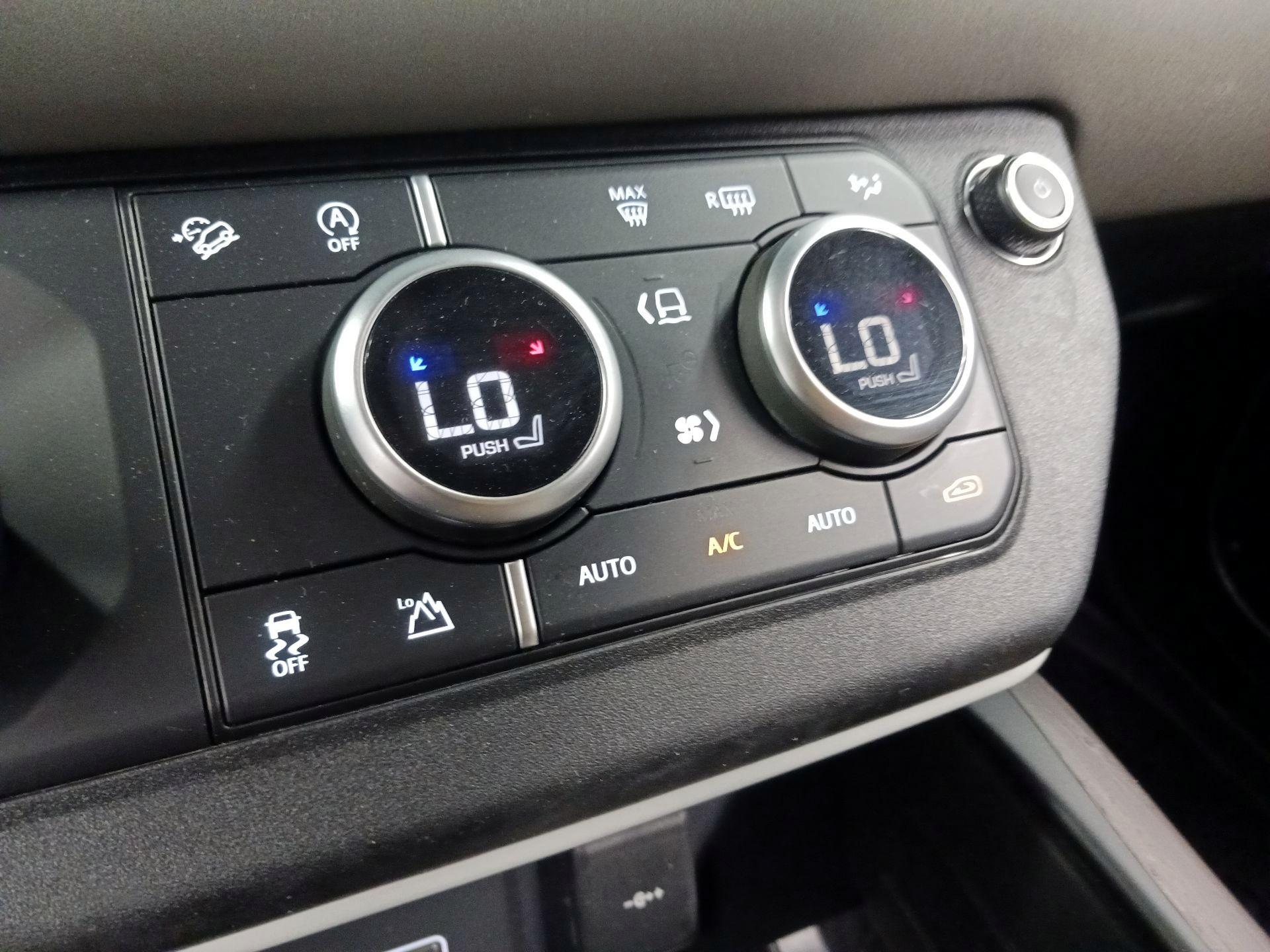 Thumbnail: 2023 Land Rover Defender - 14