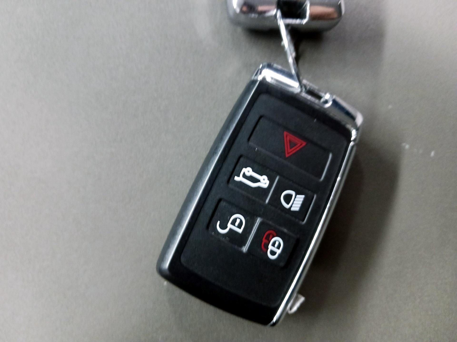 Thumbnail: 2023 Land Rover Defender - 18