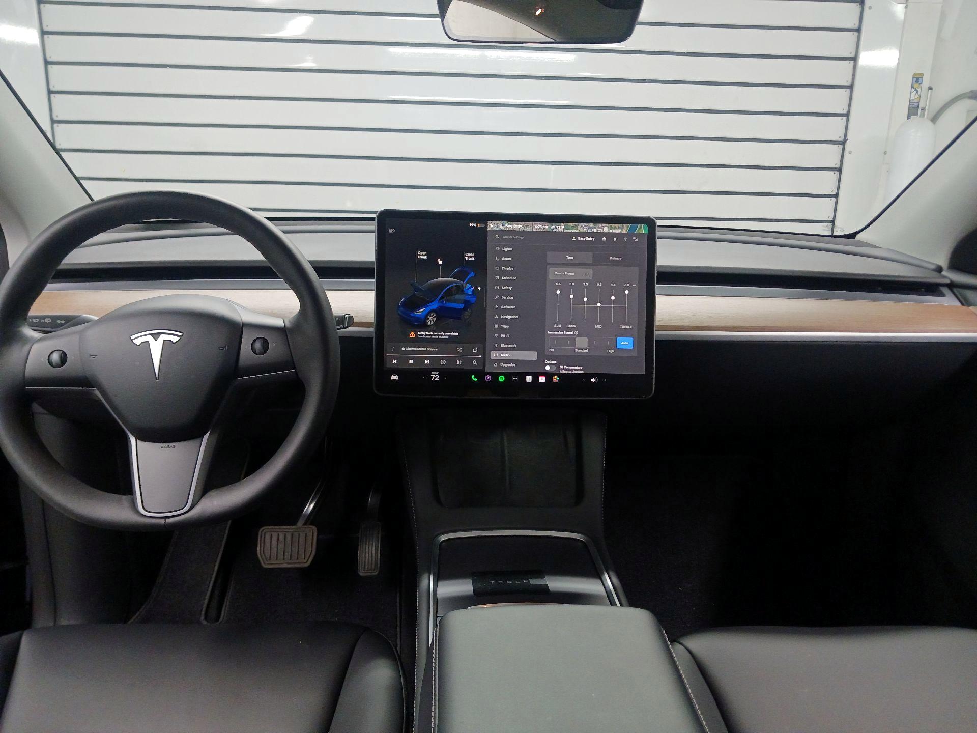 Thumbnail: 2023 Tesla Model Y - 9