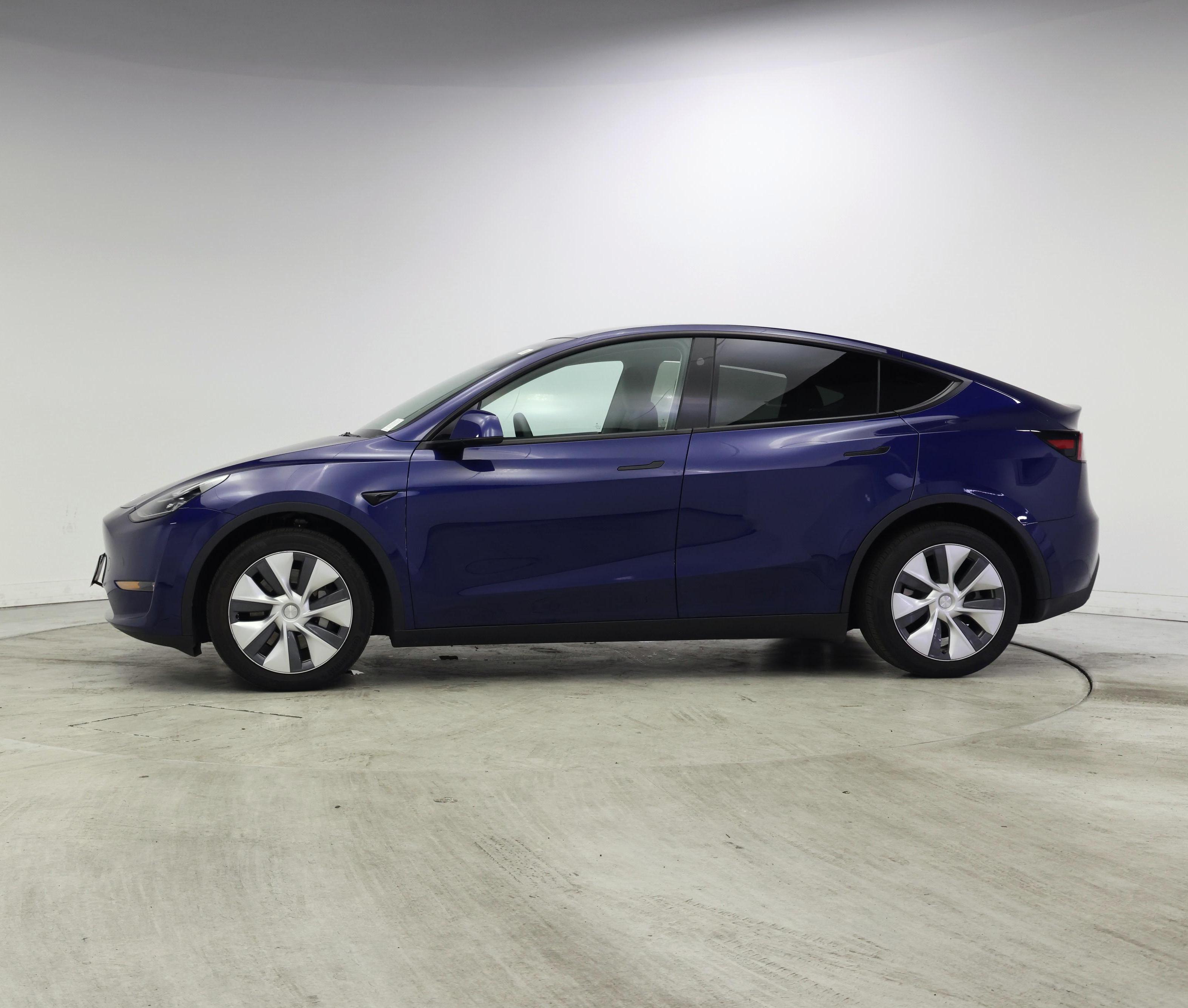 Thumbnail: 2023 Tesla Model Y - 3