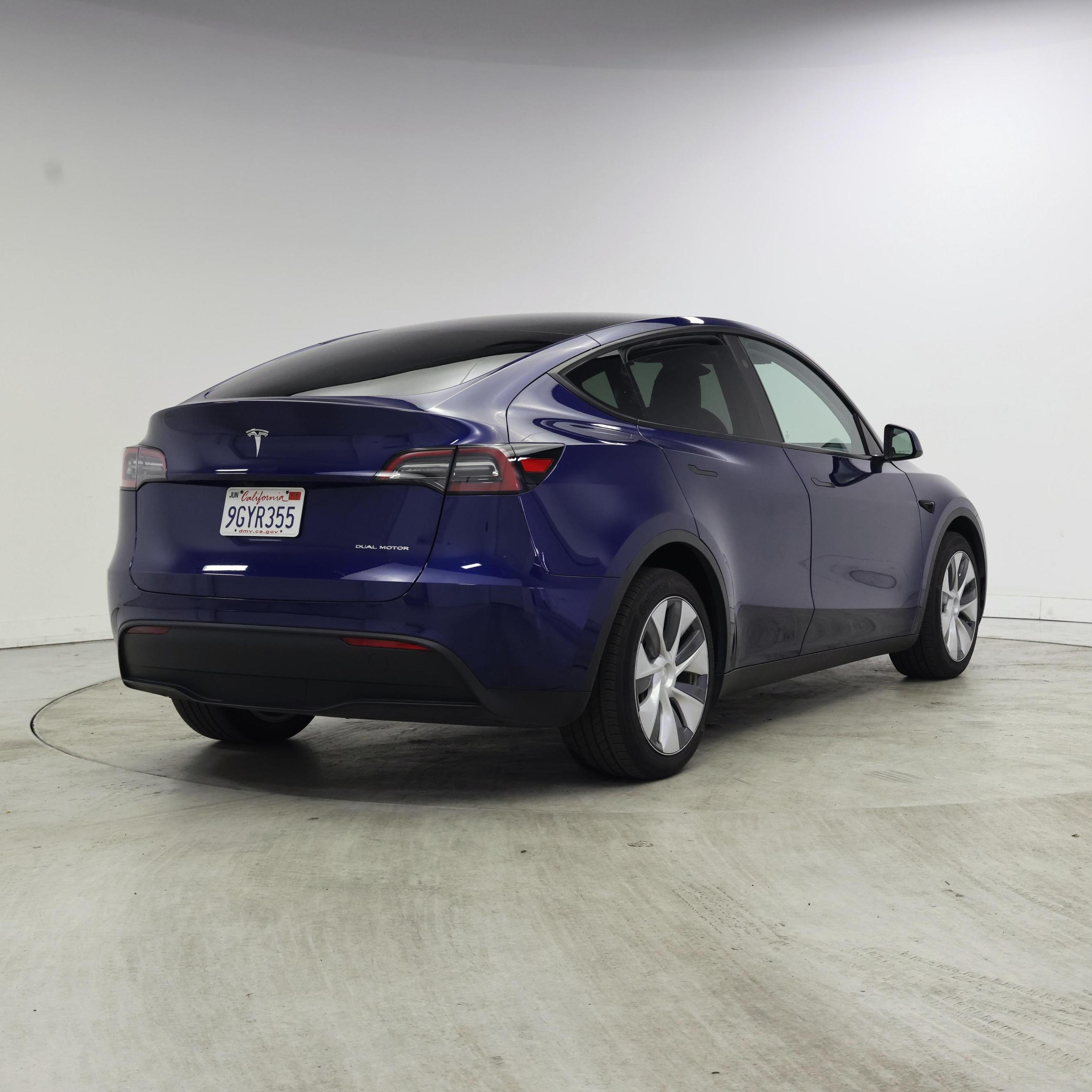 Thumbnail: 2023 Tesla Model Y - 8