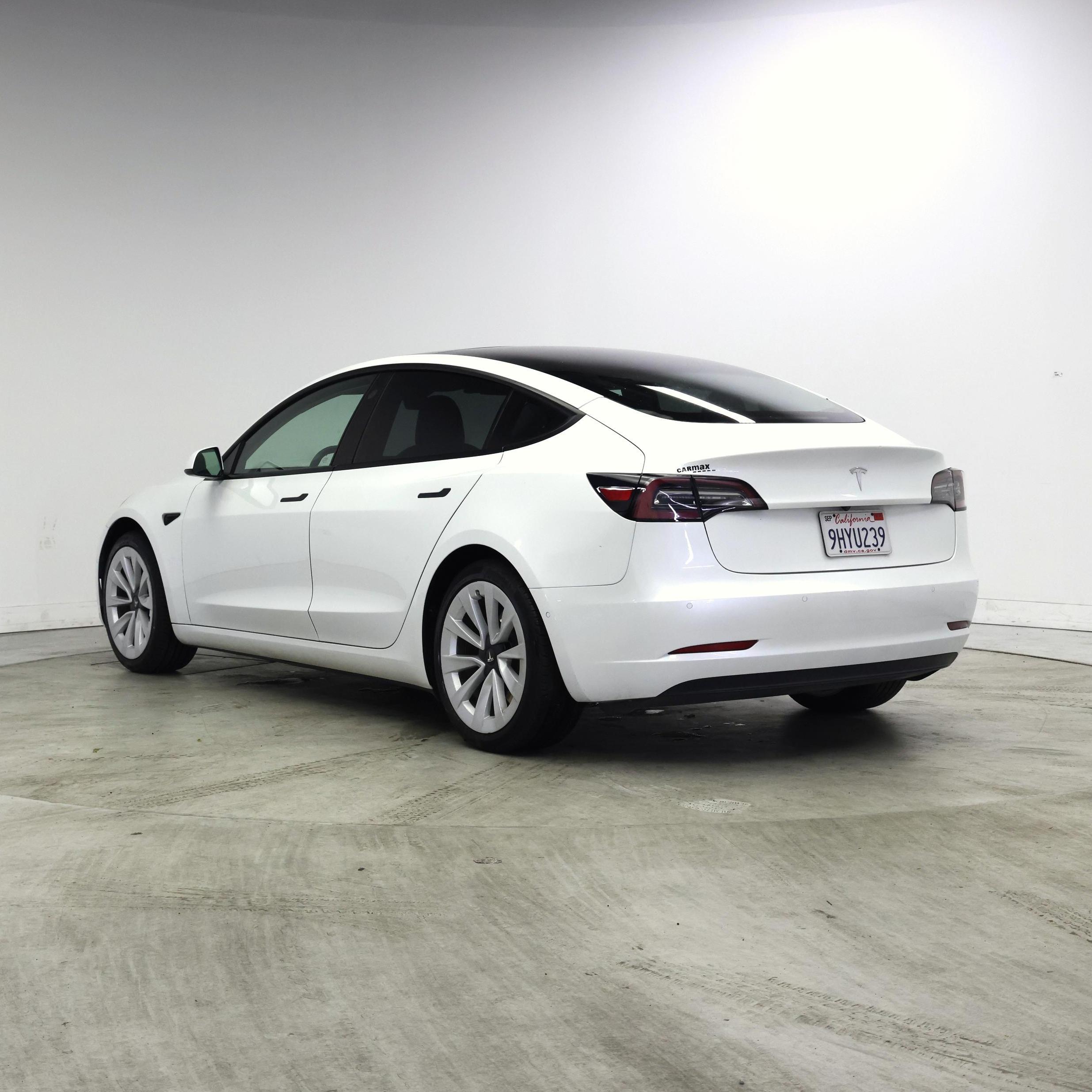 Thumbnail: 2021 Tesla Model 3 - 2