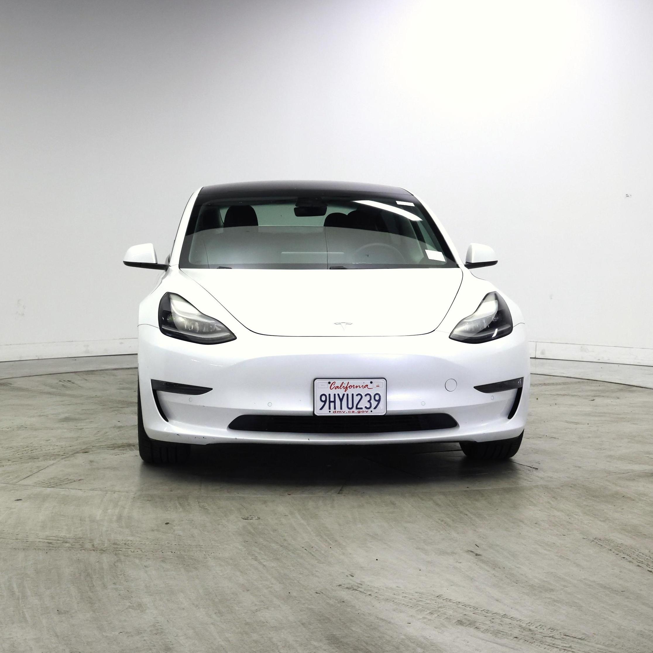 Thumbnail: 2021 Tesla Model 3 - 5