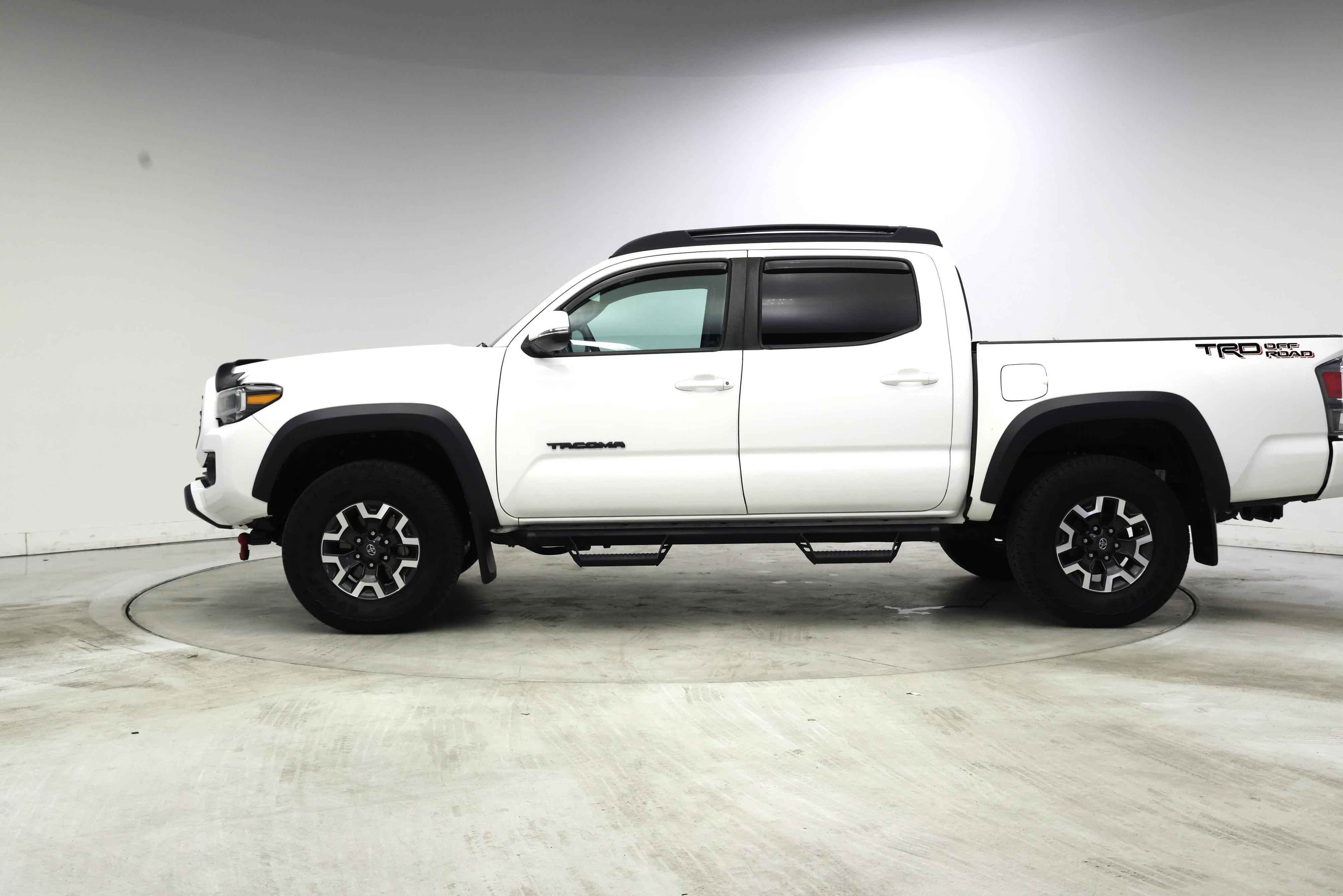 Thumbnail: 2023 Toyota Tacoma - 3