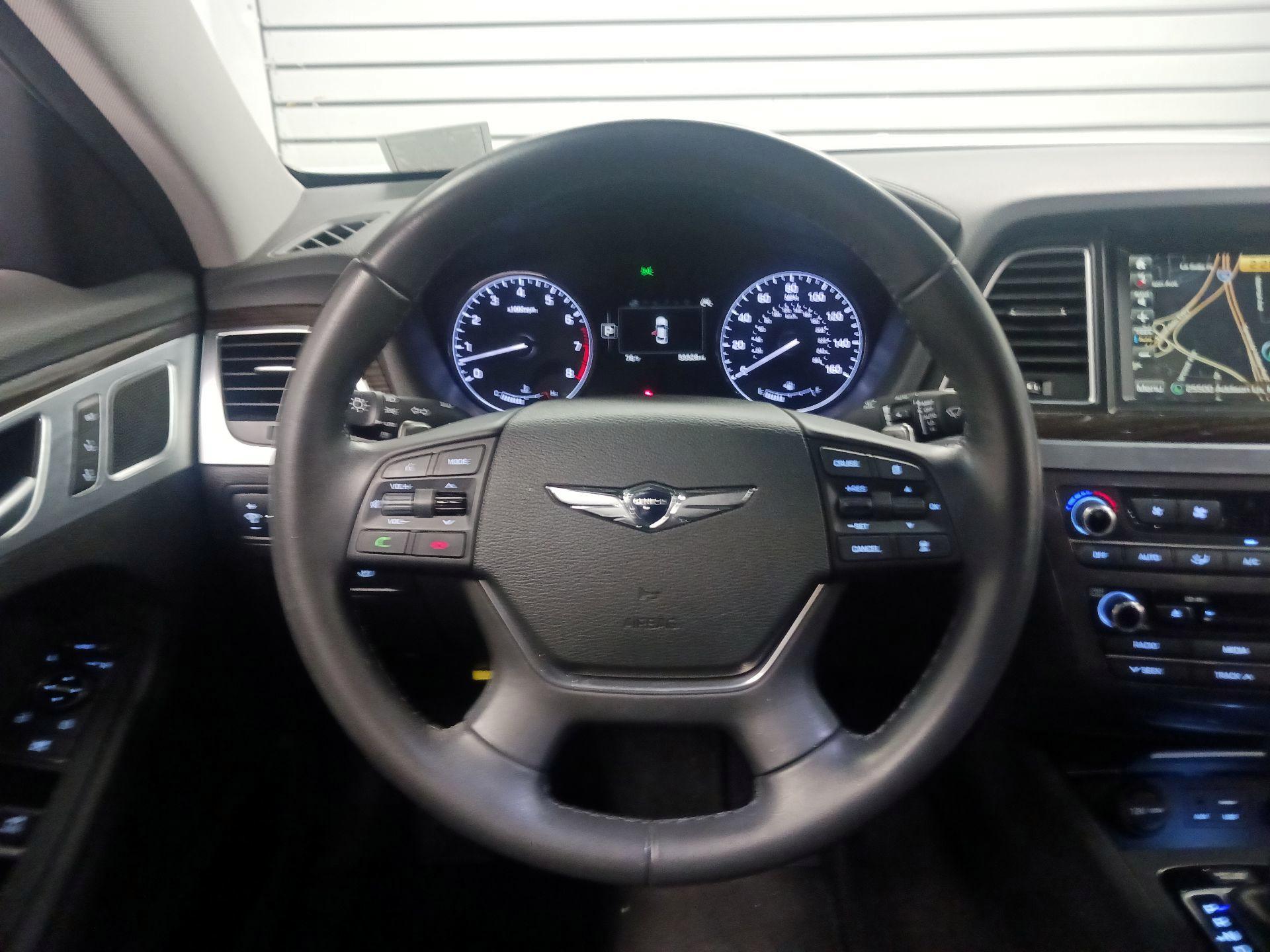 Thumbnail: 2017 Genesis G80 - 10