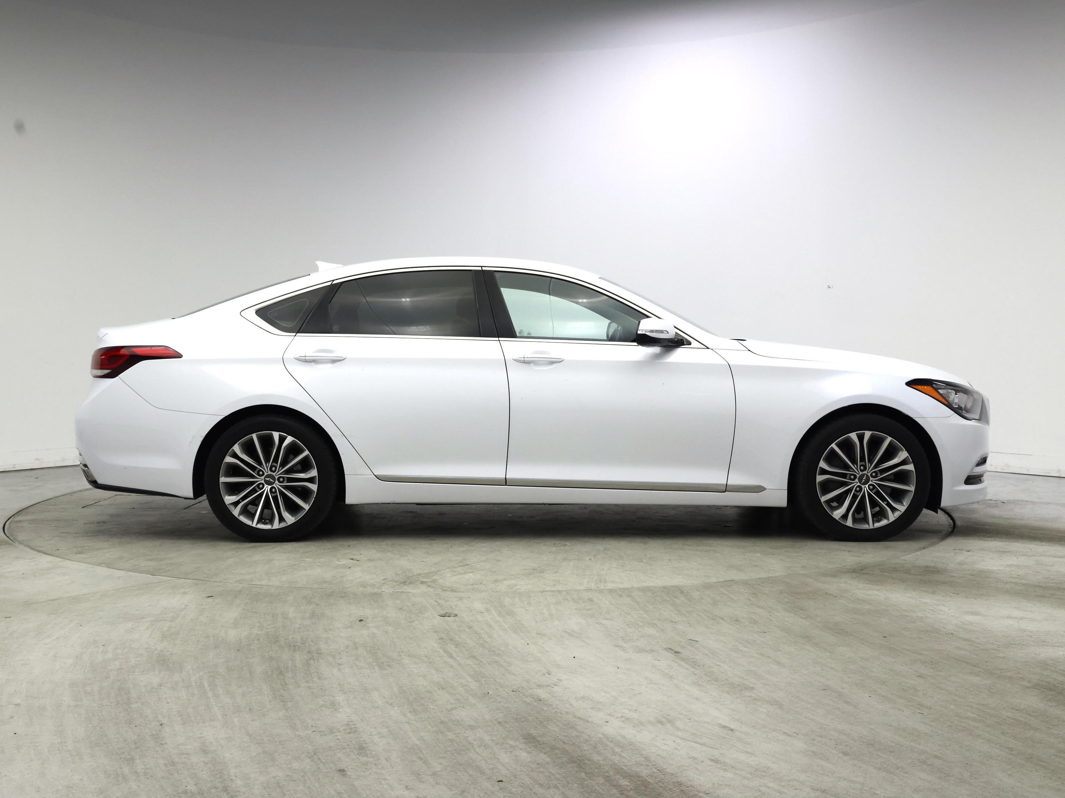 Thumbnail: 2017 Genesis G80 - 7