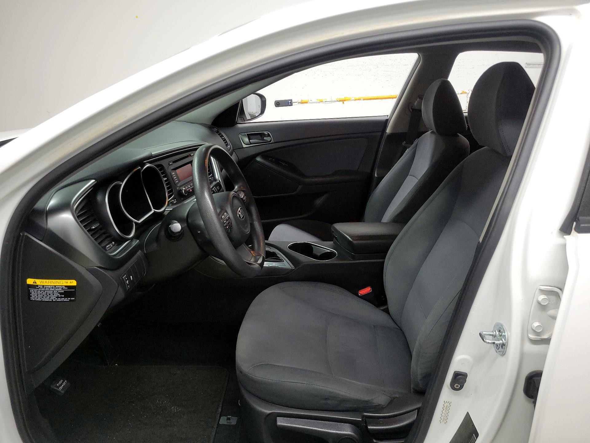 Thumbnail: 2015 Kia Optima - 11