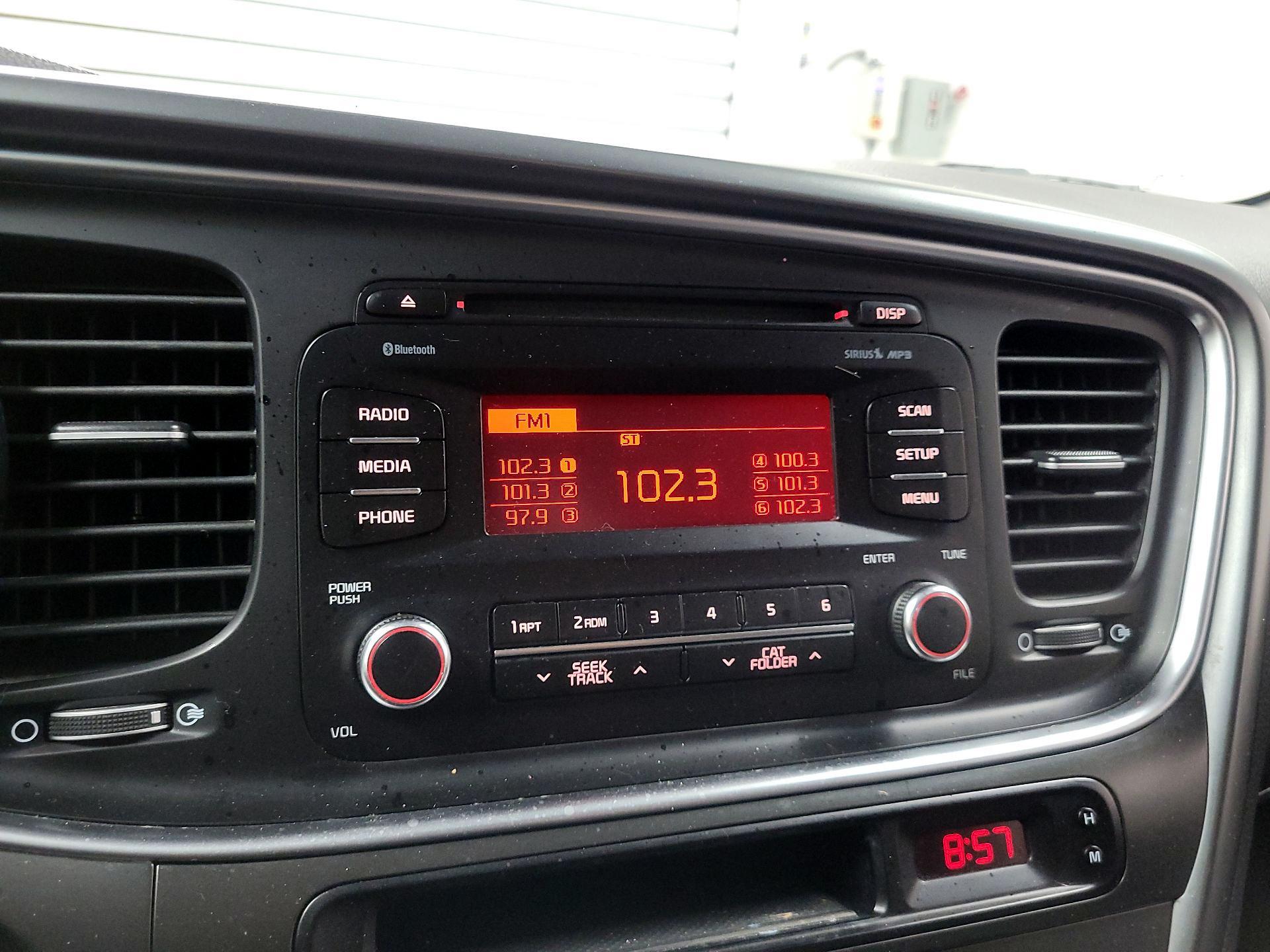 Thumbnail: 2015 Kia Optima - 14