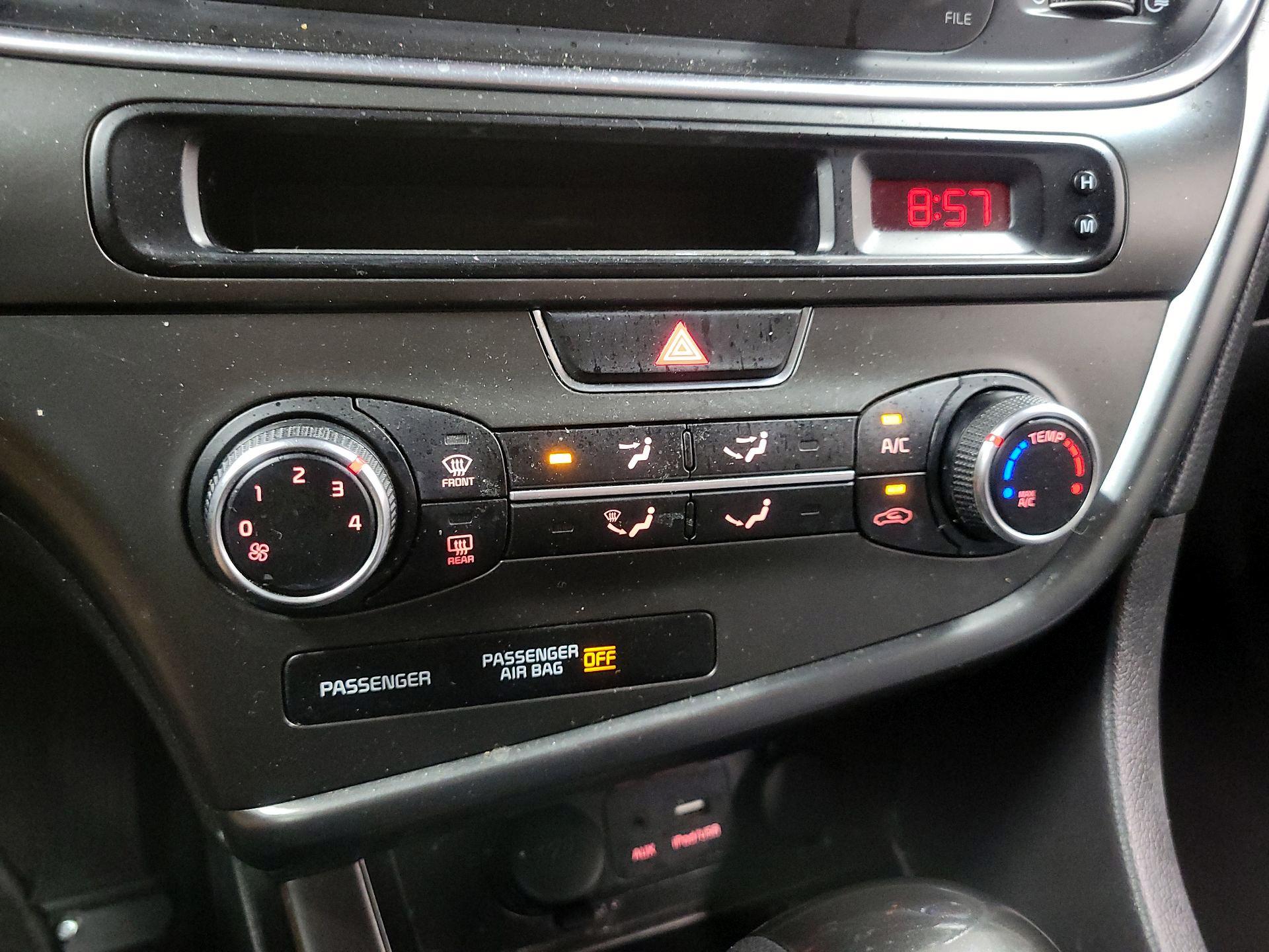 Thumbnail: 2015 Kia Optima - 15