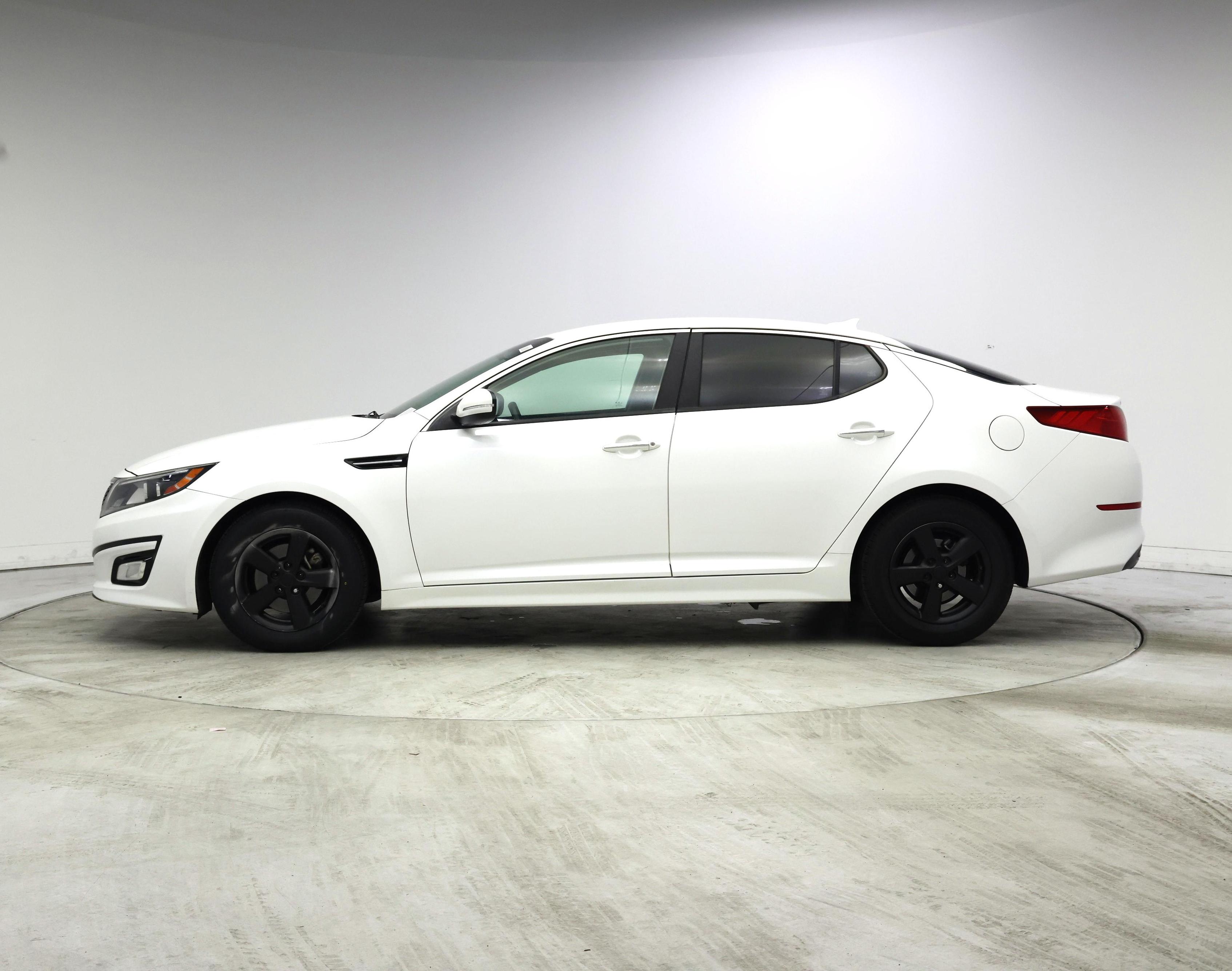 Thumbnail: 2015 Kia Optima - 3