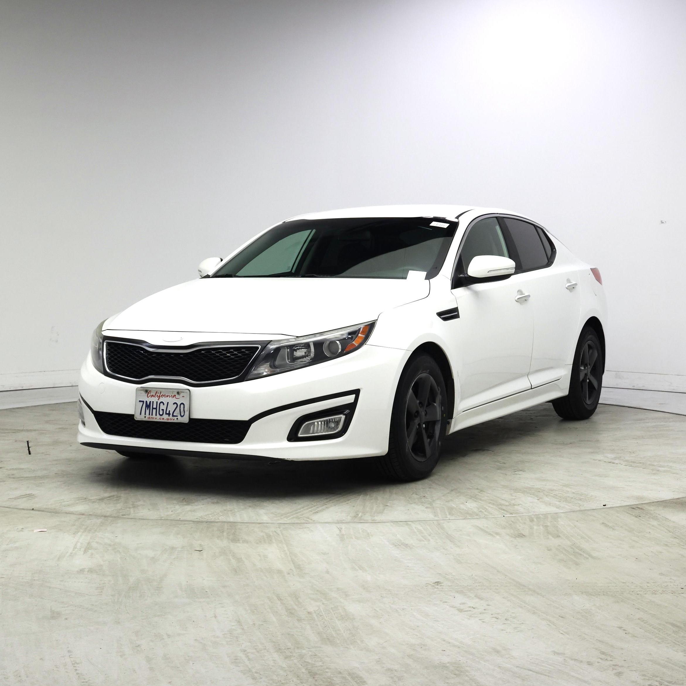 Thumbnail: 2015 Kia Optima - 4