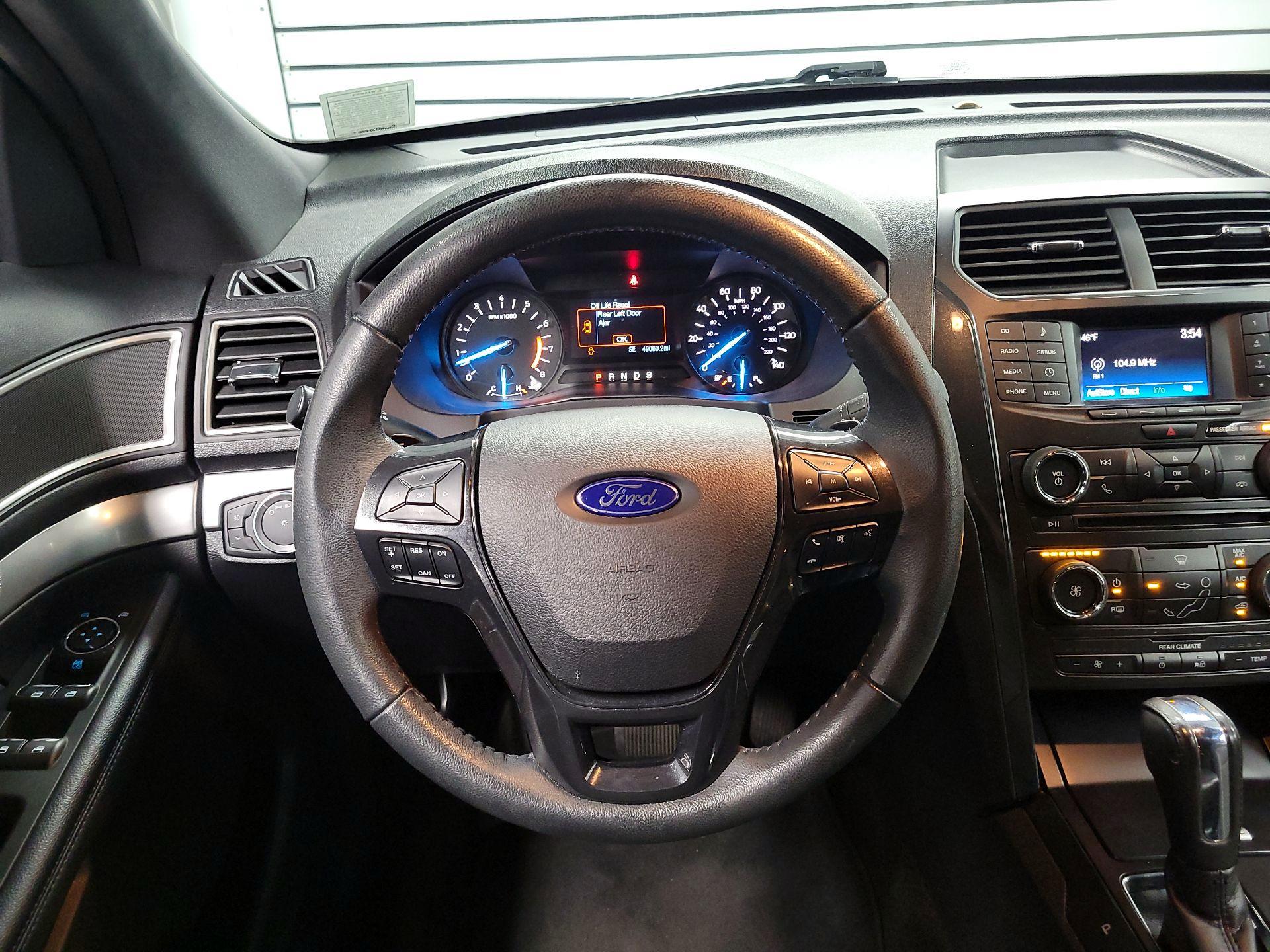 Thumbnail: 2017 Ford Explorer - 10