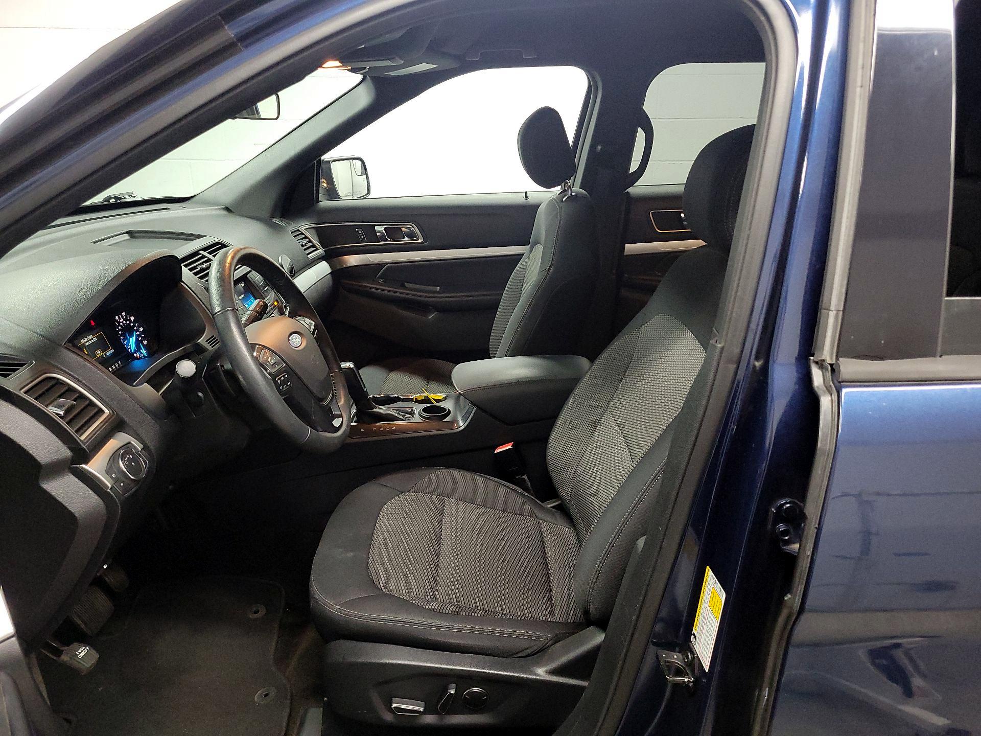 Thumbnail: 2017 Ford Explorer - 11