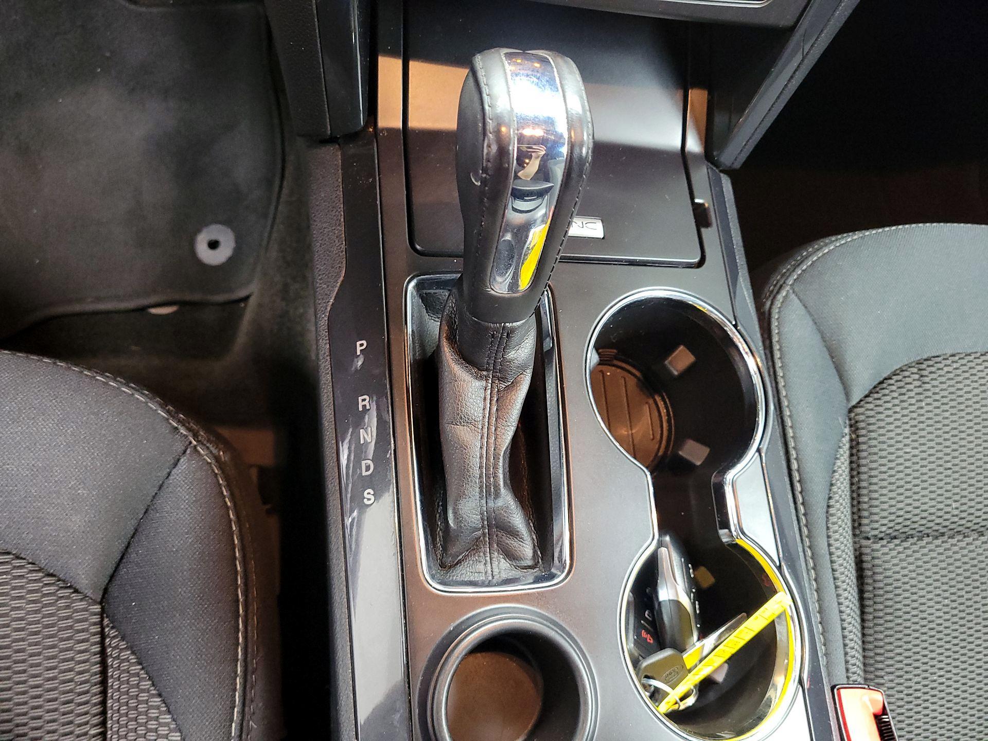 Thumbnail: 2017 Ford Explorer - 15