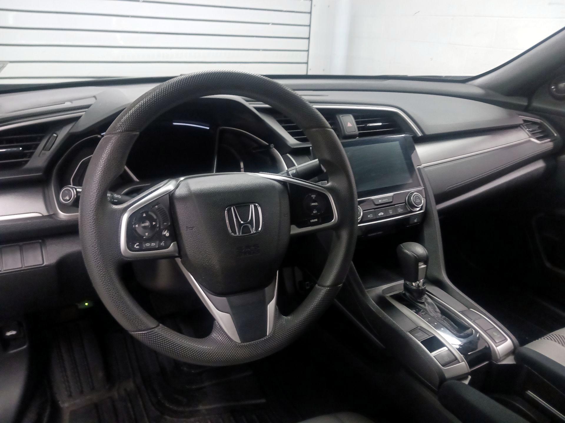 Thumbnail: 2017 Honda Civic - 9