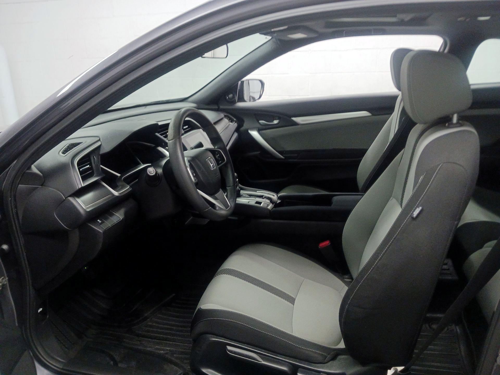 Thumbnail: 2017 Honda Civic - 11